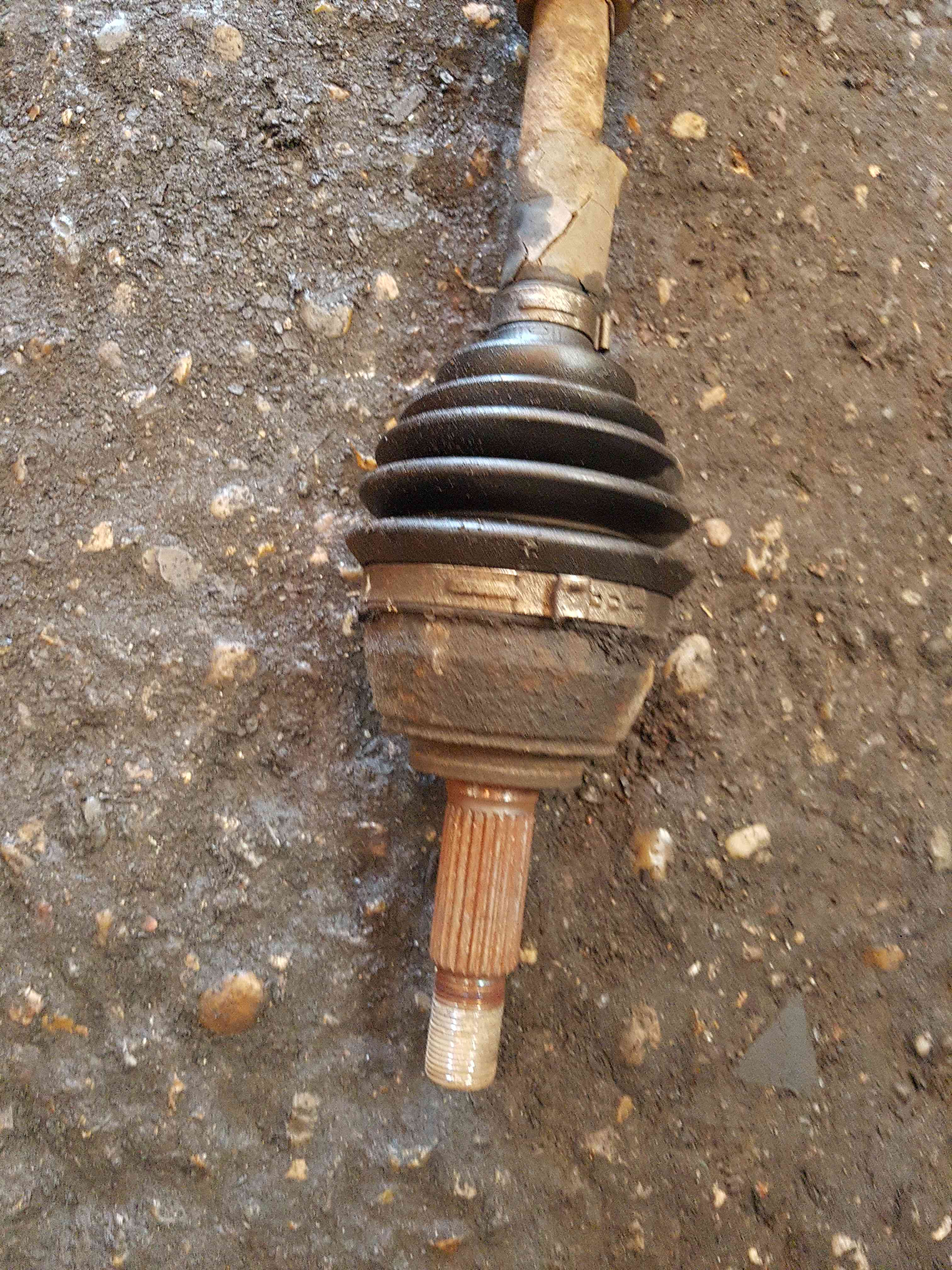 Thumb 4 Nissan Micra K12 2002-2010 1.5Dci  Passenger NSF Front Driveshaft