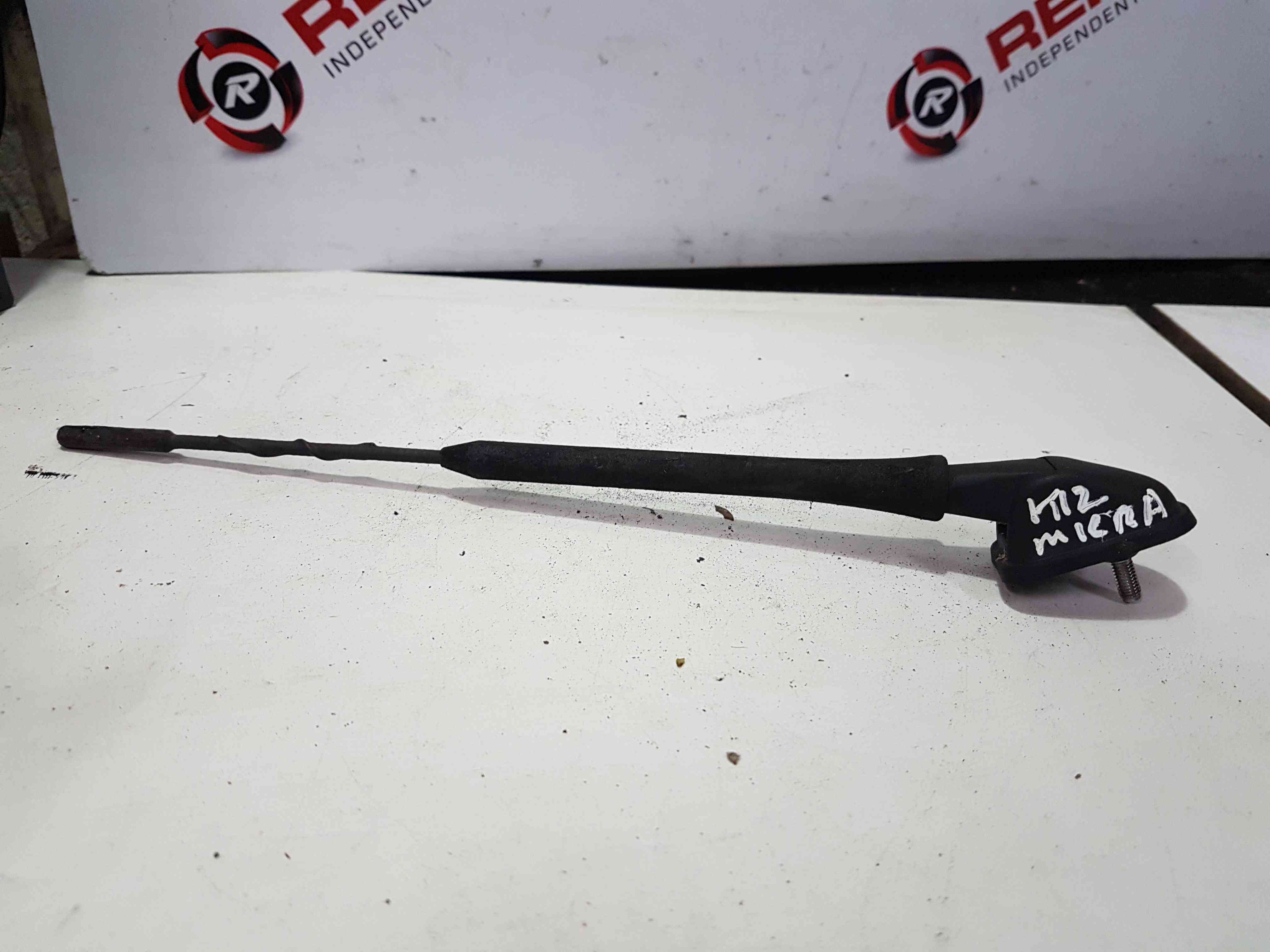 Thumb 9 Nissan Micra K12 2002-2010 Aerial Roof Antenna Radio