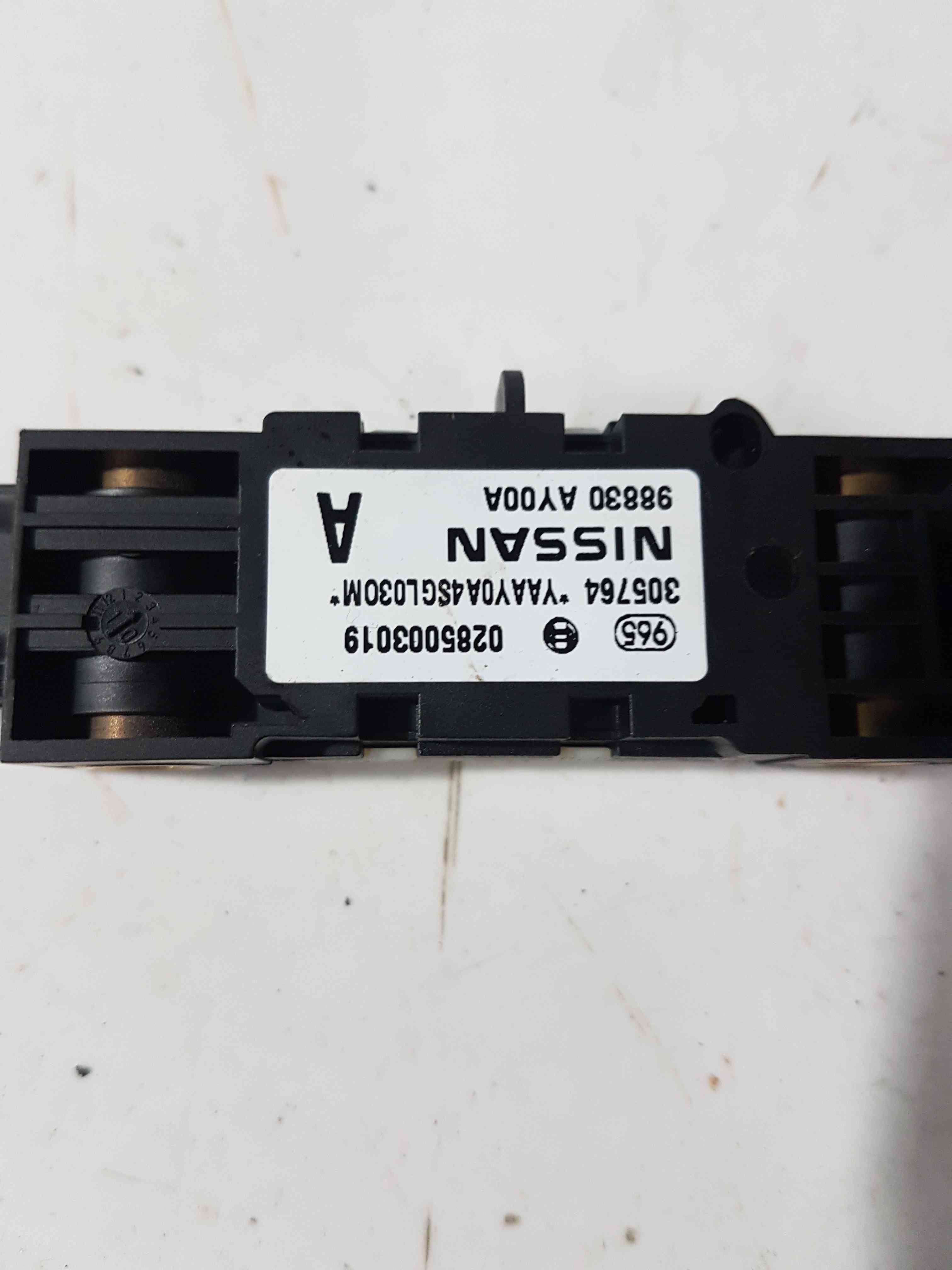 Thumb 3 Nissan Micra Note K12 2002-2010 Airbag Sensor 98830Ay00a