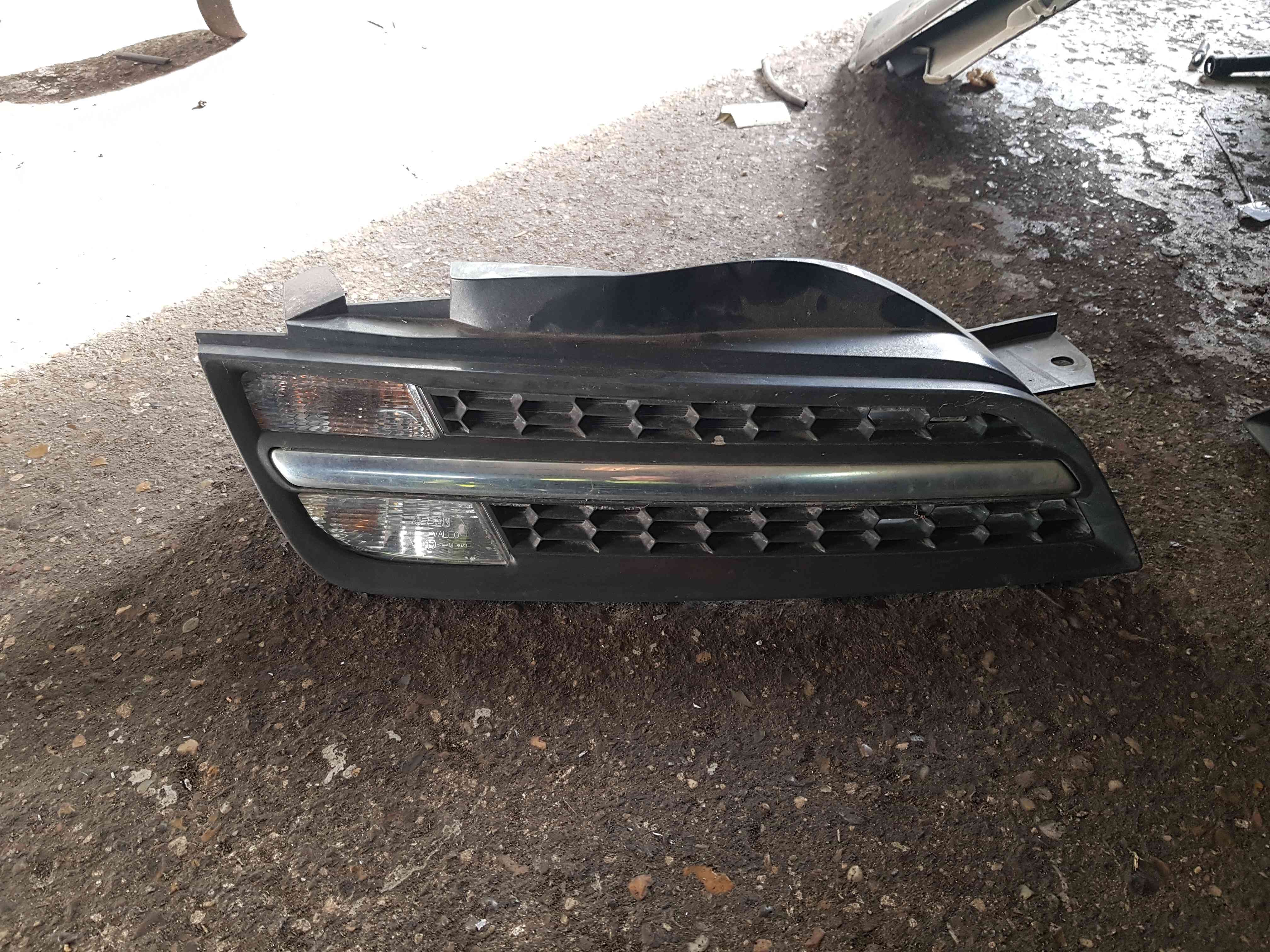 Thumb 8 Nissan Micra K12 2002-2010 Driver OSF Front Grill + Indicator  