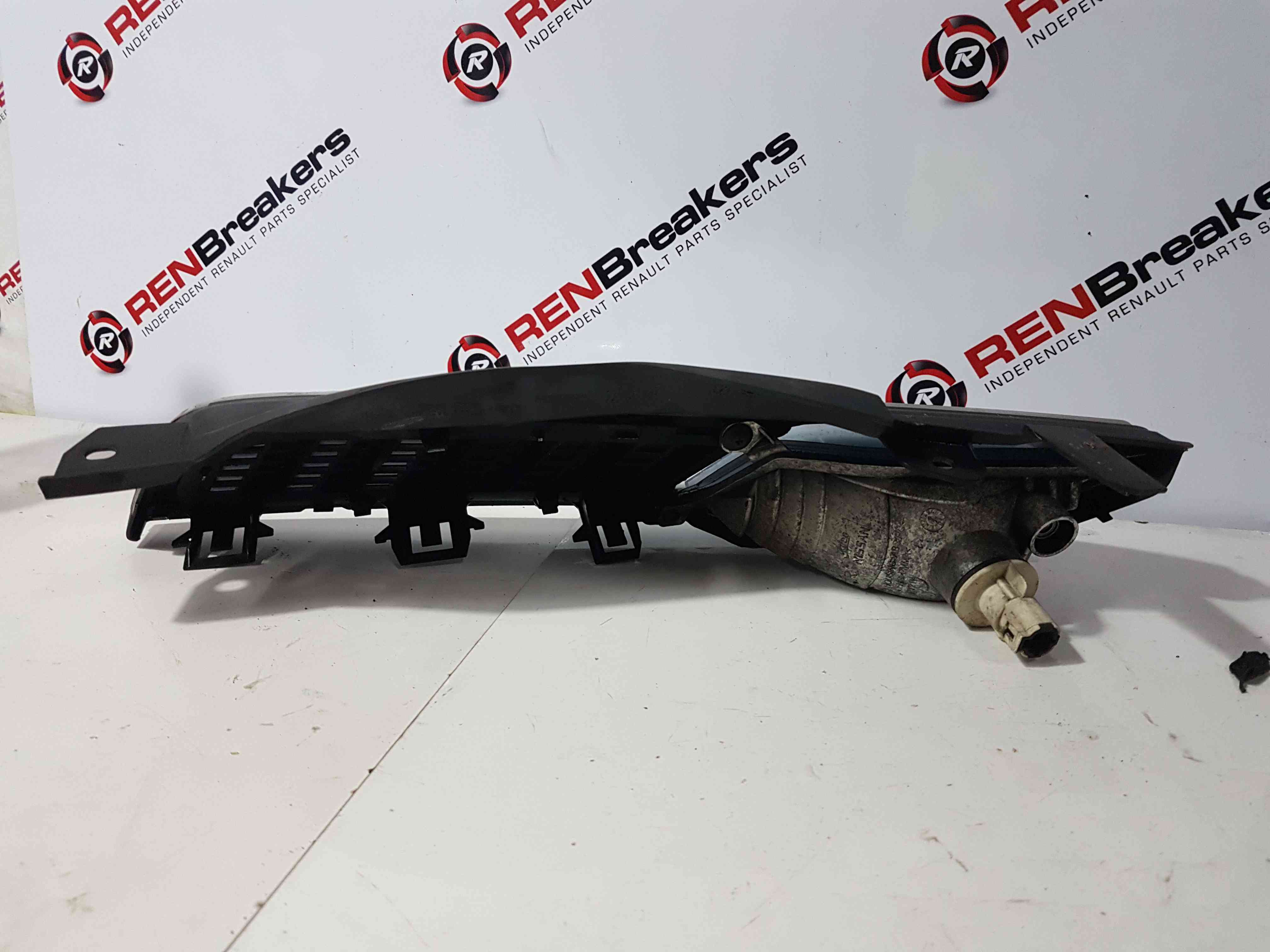 Thumb 5 Nissan Micra K12 2002-2010 Drivers OSF Front Grill   Indicator 62322BG00A