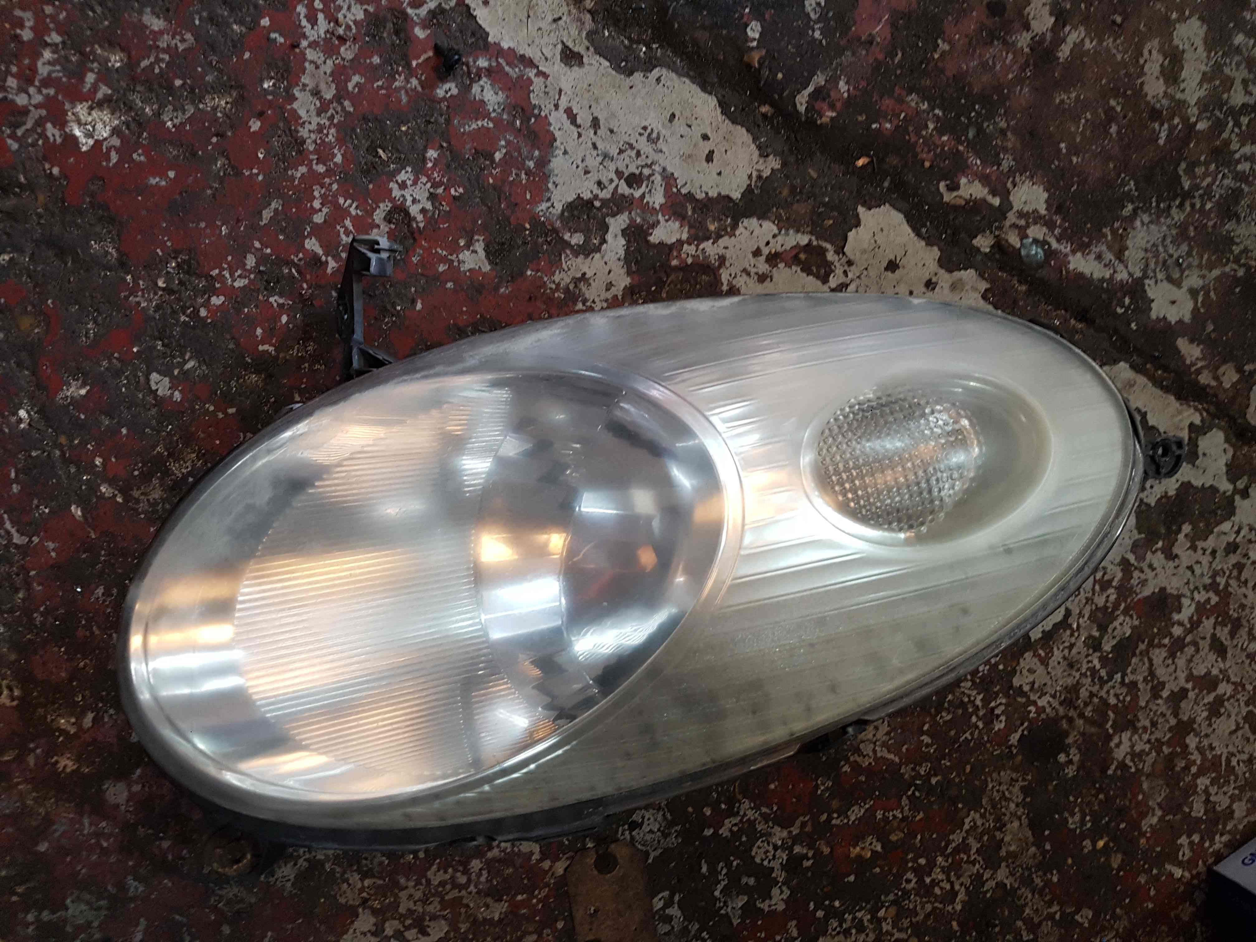 Thumb 2 Nissan Micra K12 2002-2010 Drivers OSF Front Headlight 26010AX600
