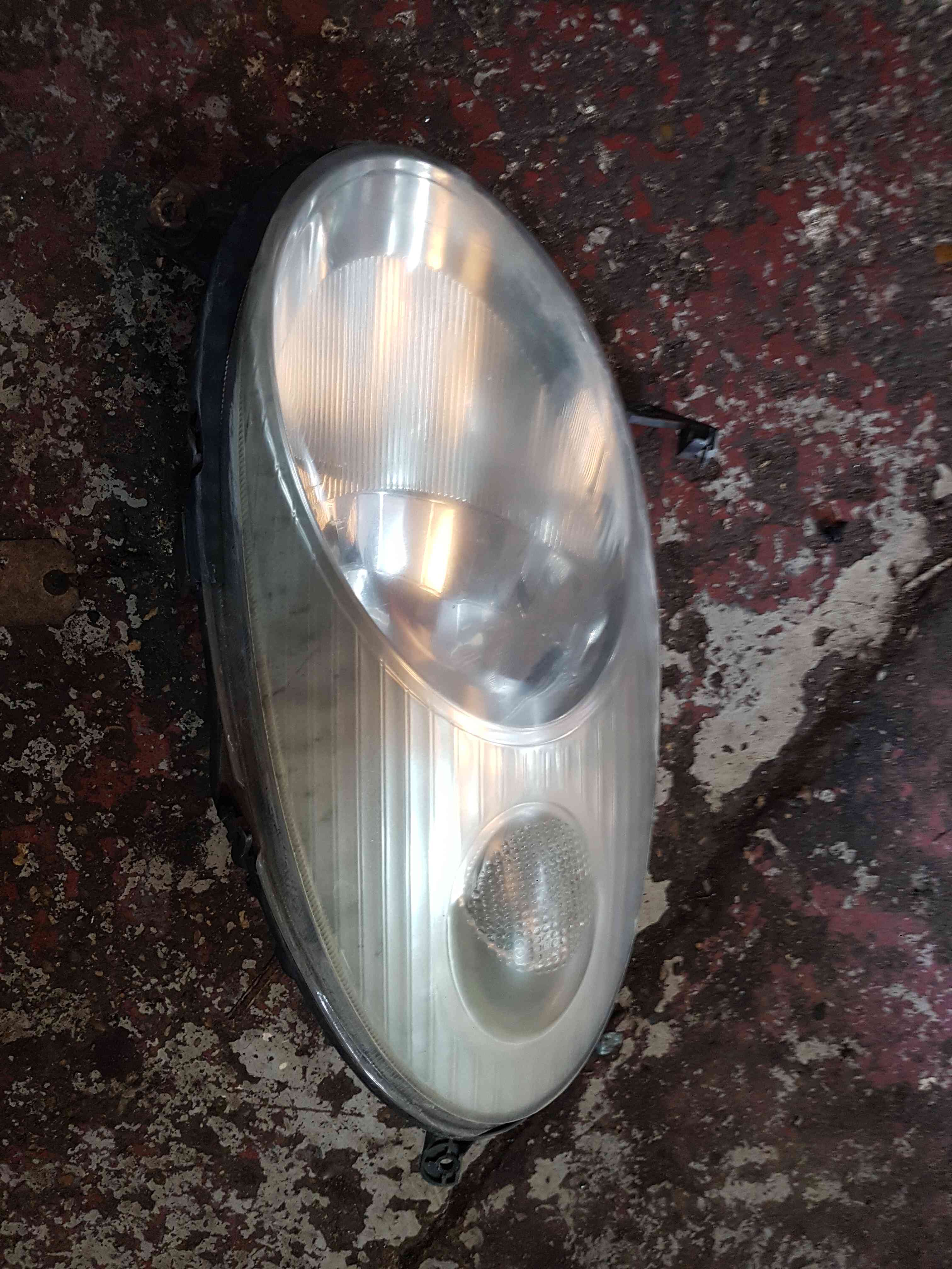 Thumb 5 Nissan Micra K12 2002-2010 Drivers OSF Front Headlight 26010AX600