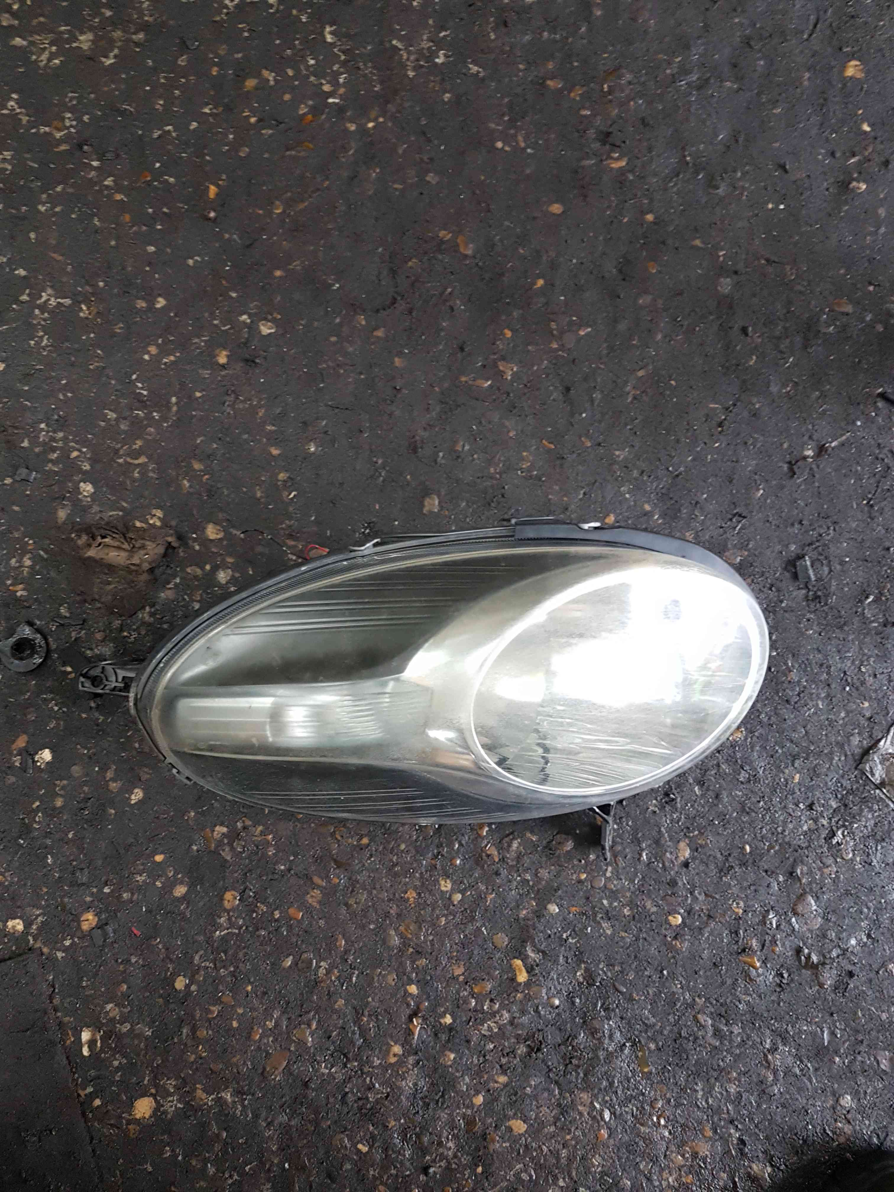 Thumb 5 Nissan Micra K12 2002-2010 Drivers OSF Front Headlight