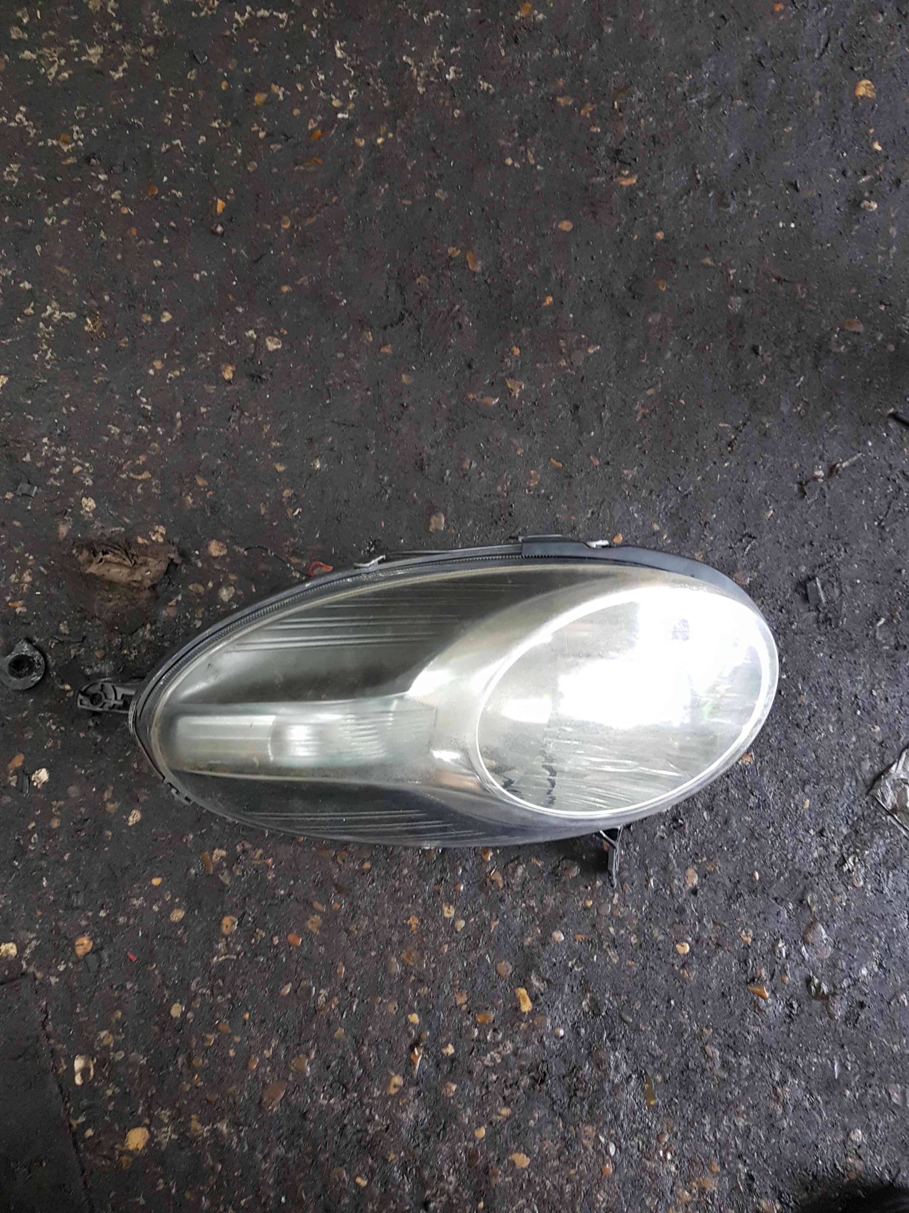 Thumb 6 Nissan Micra K12 2002-2010 Drivers OSF Front Headlight