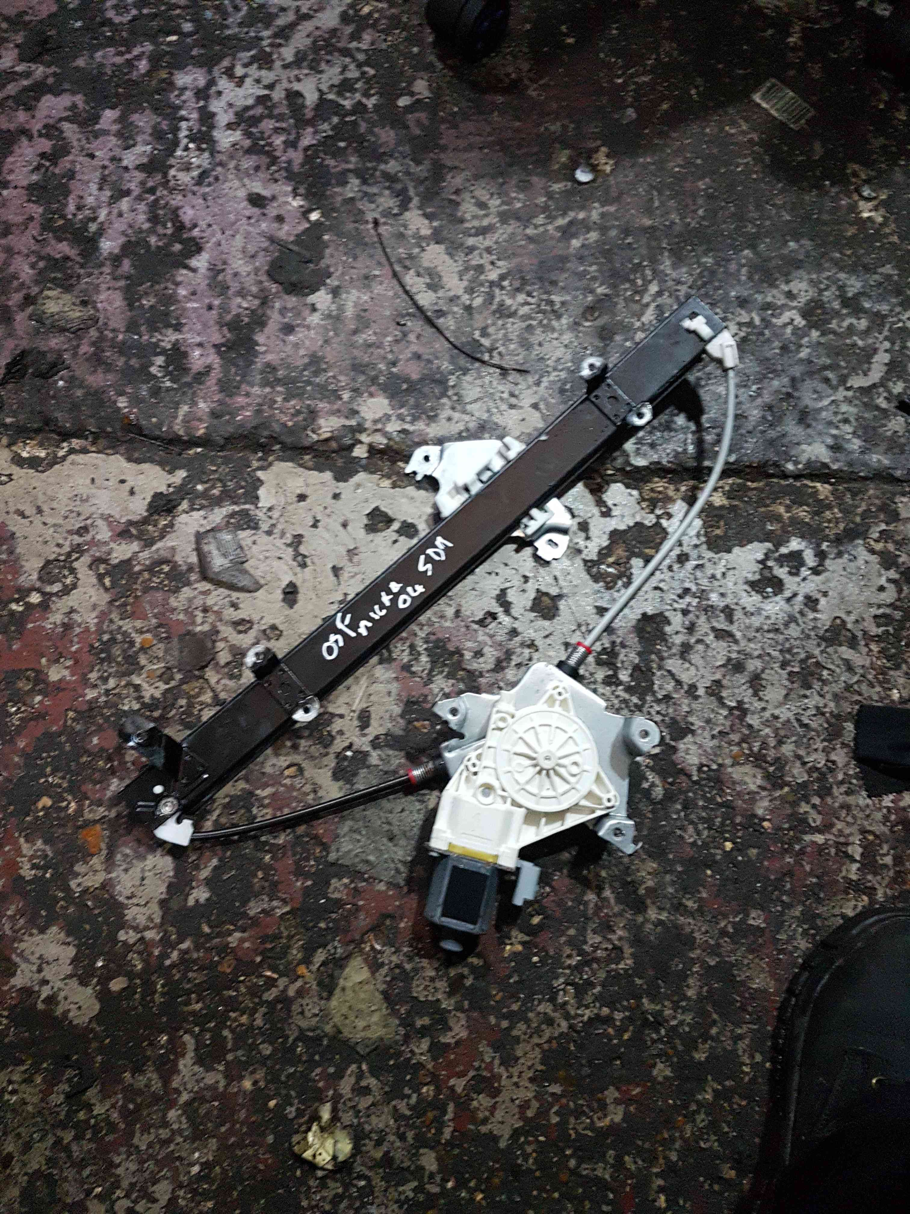 Thumb 6 Nissan Micra K12 2002-2010 Drivers OSF Front Window Regulator + Motor