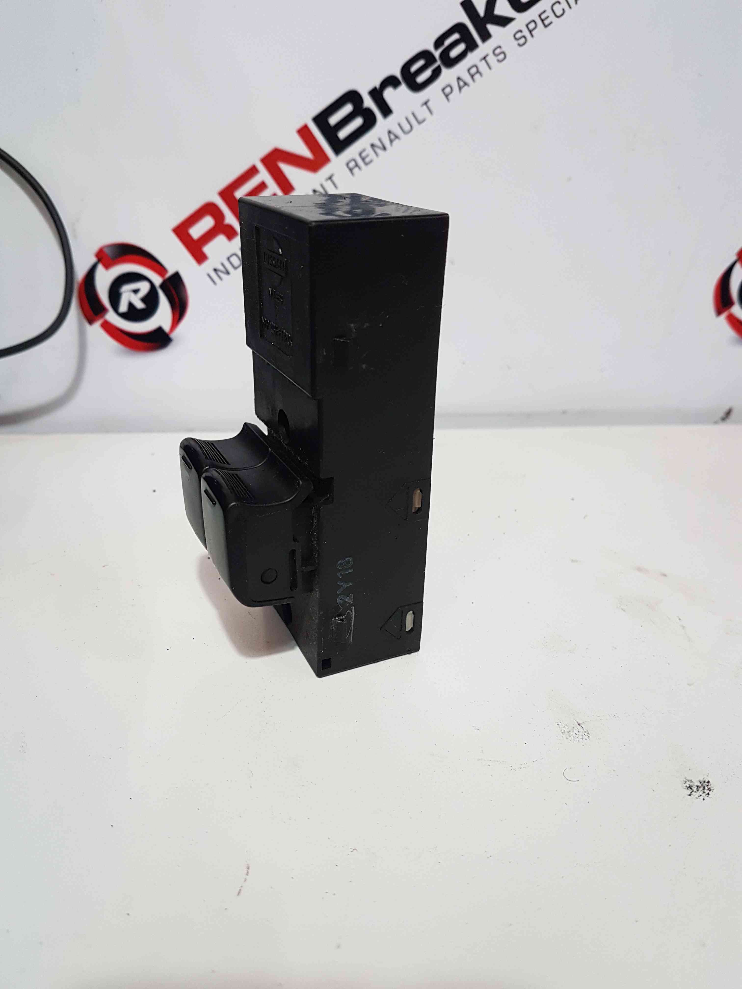 Thumb 4 Nissan Micra K12 2002-2010 Drivers OSF Front Window Switch Panel