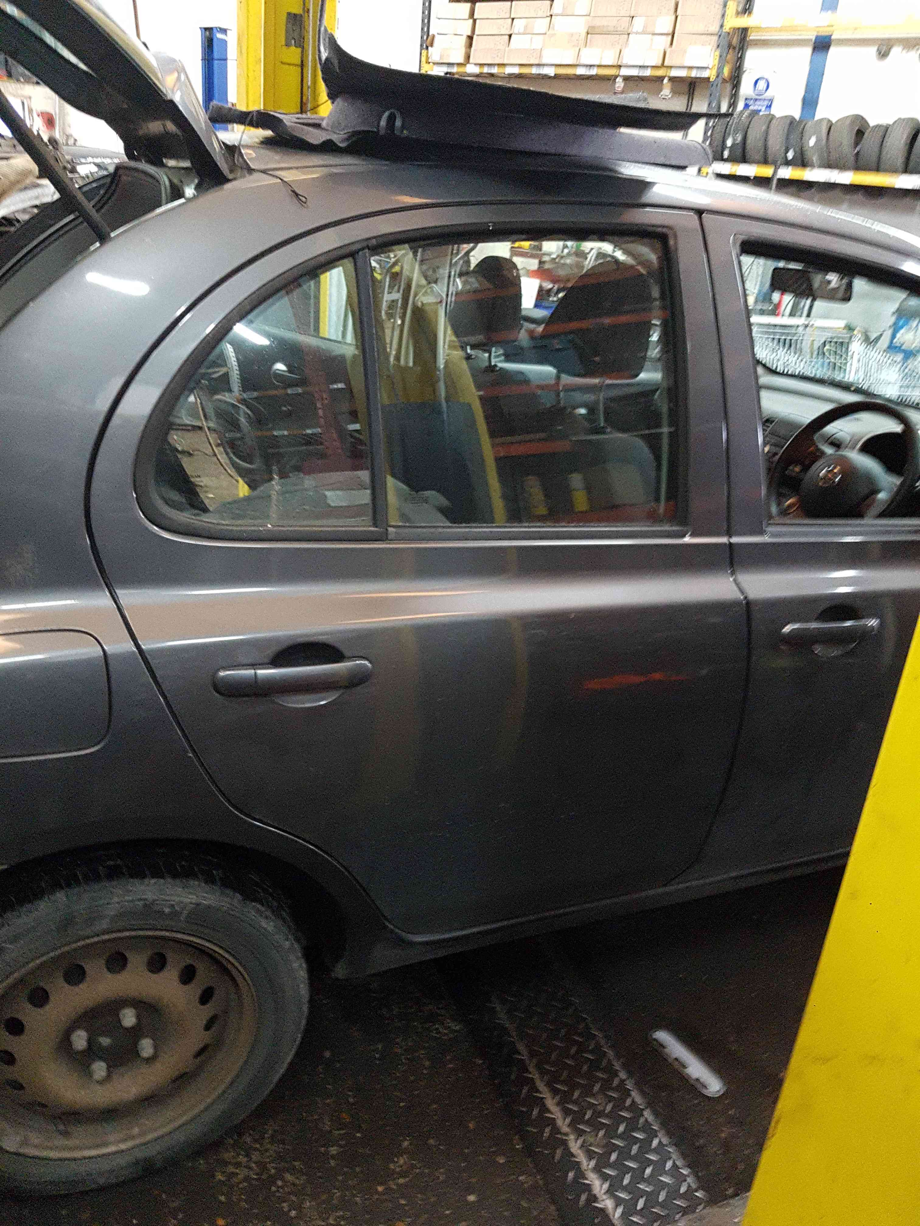 Thumb 3 Nissan Micra K12 2002-2010 Drivers OSR Rear Grey KY5