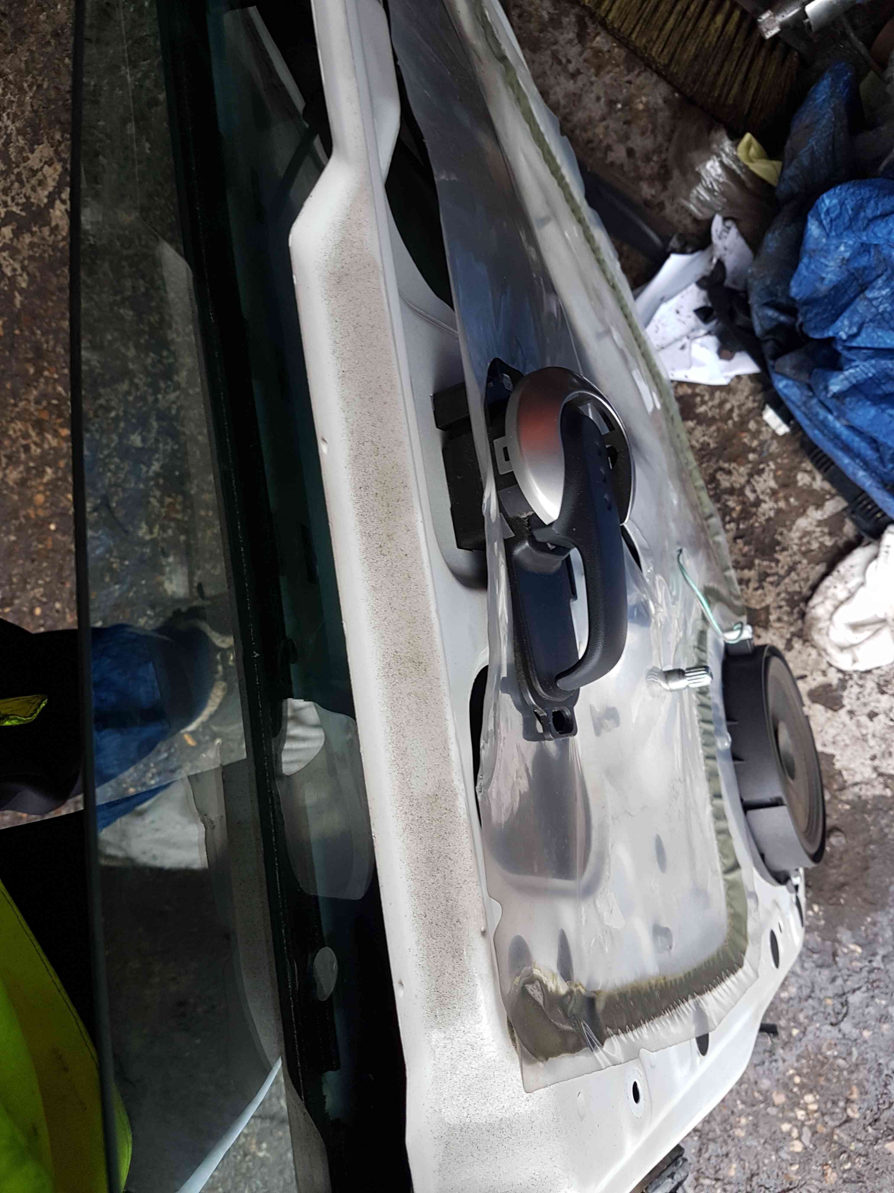 Thumb 5 Nissan Micra K12 2002-2010 Drivers OSR Rear White Door 326