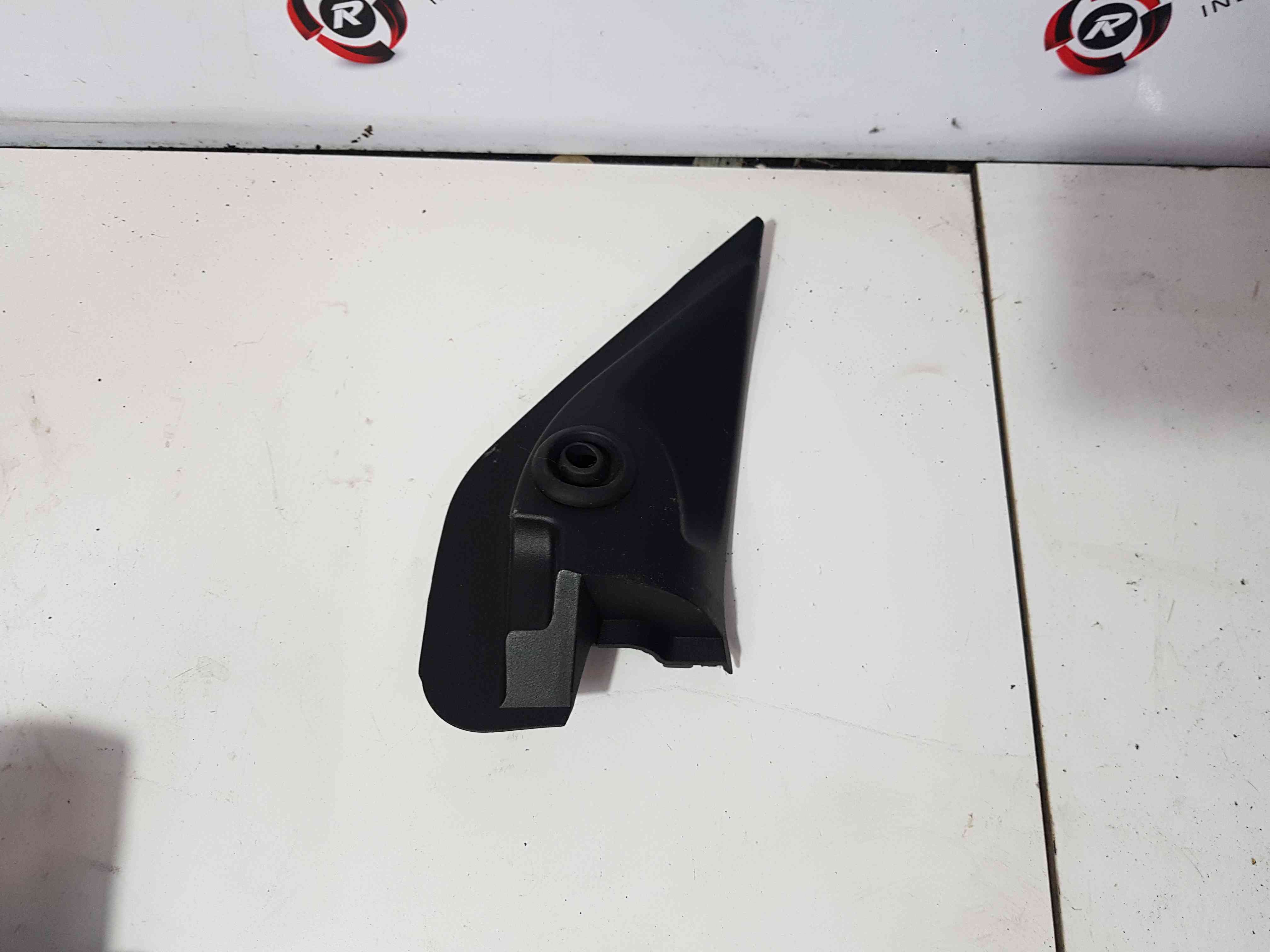 Thumb 3 Nissan Micra K12 2002-2010 Drivers Os Wing Mirror Trim Plastic