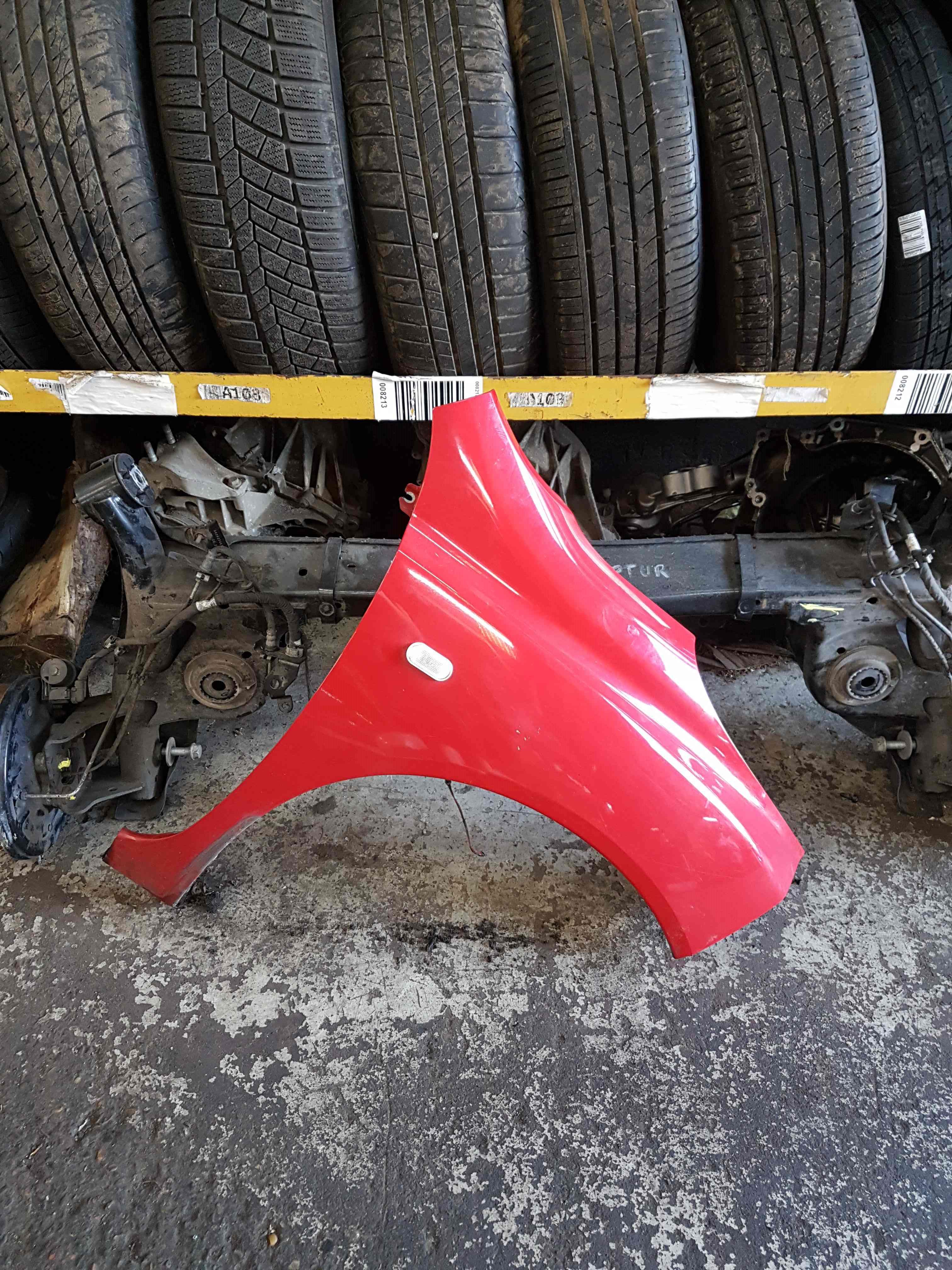 Thumb 2 Nissan Micra K12 2002-2010 Drivers Os Wing Z10 RED