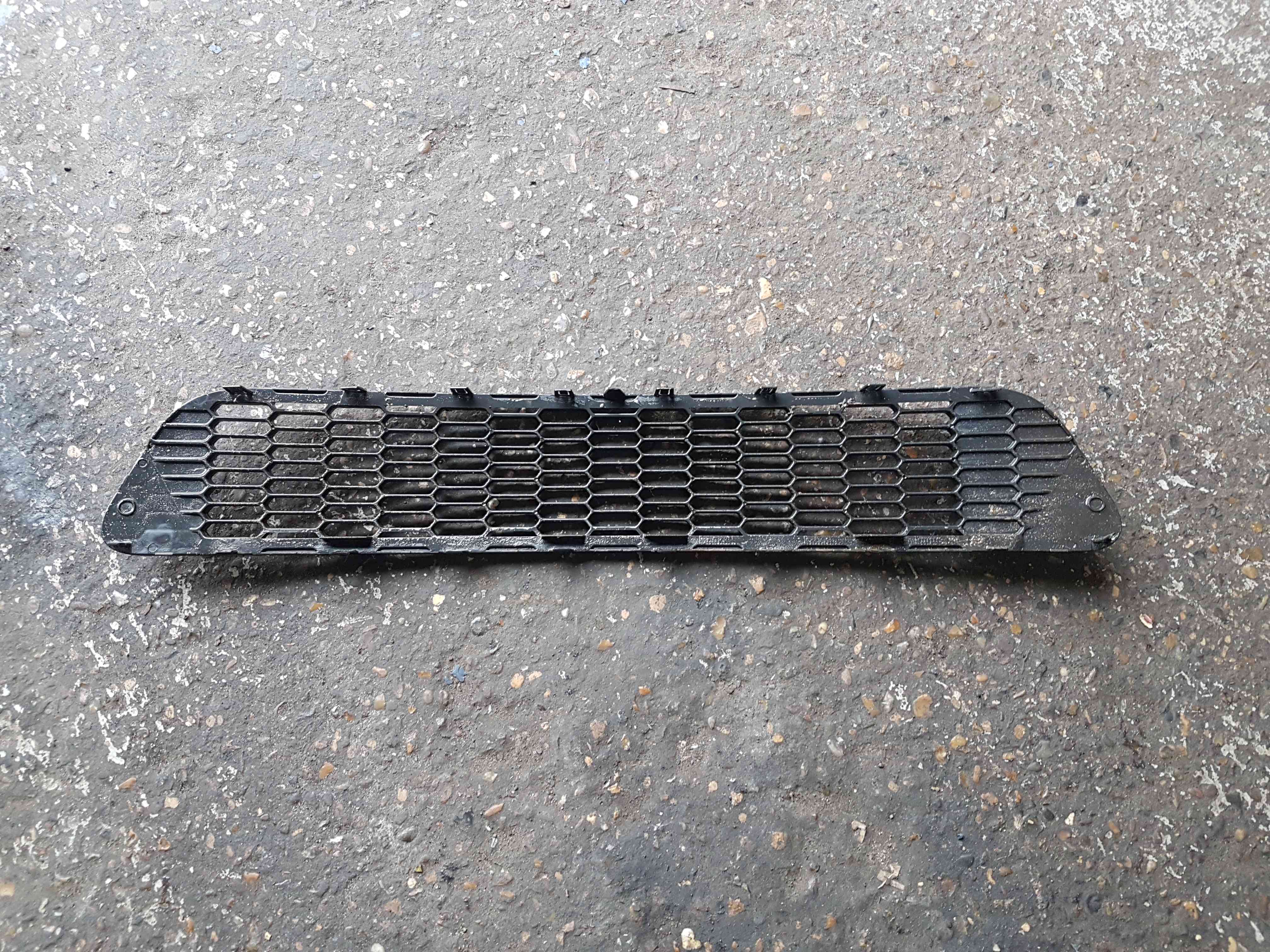 Thumb 4 Nissan Micra K12 2002-2010 Front Bumper Grill