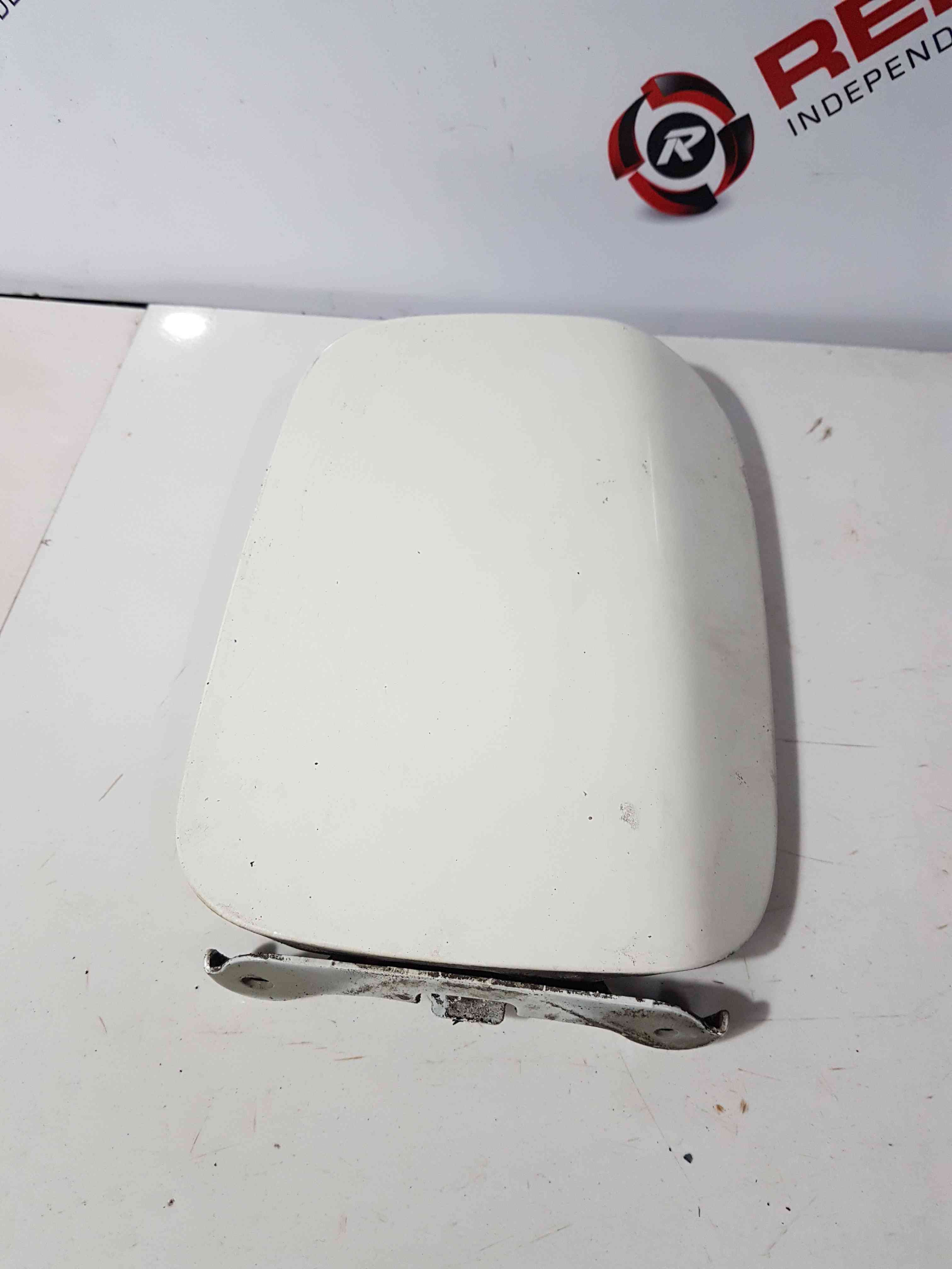 Thumb 3 Nissan Micra K12 2002-2010 Fuel Flap Cover White 326