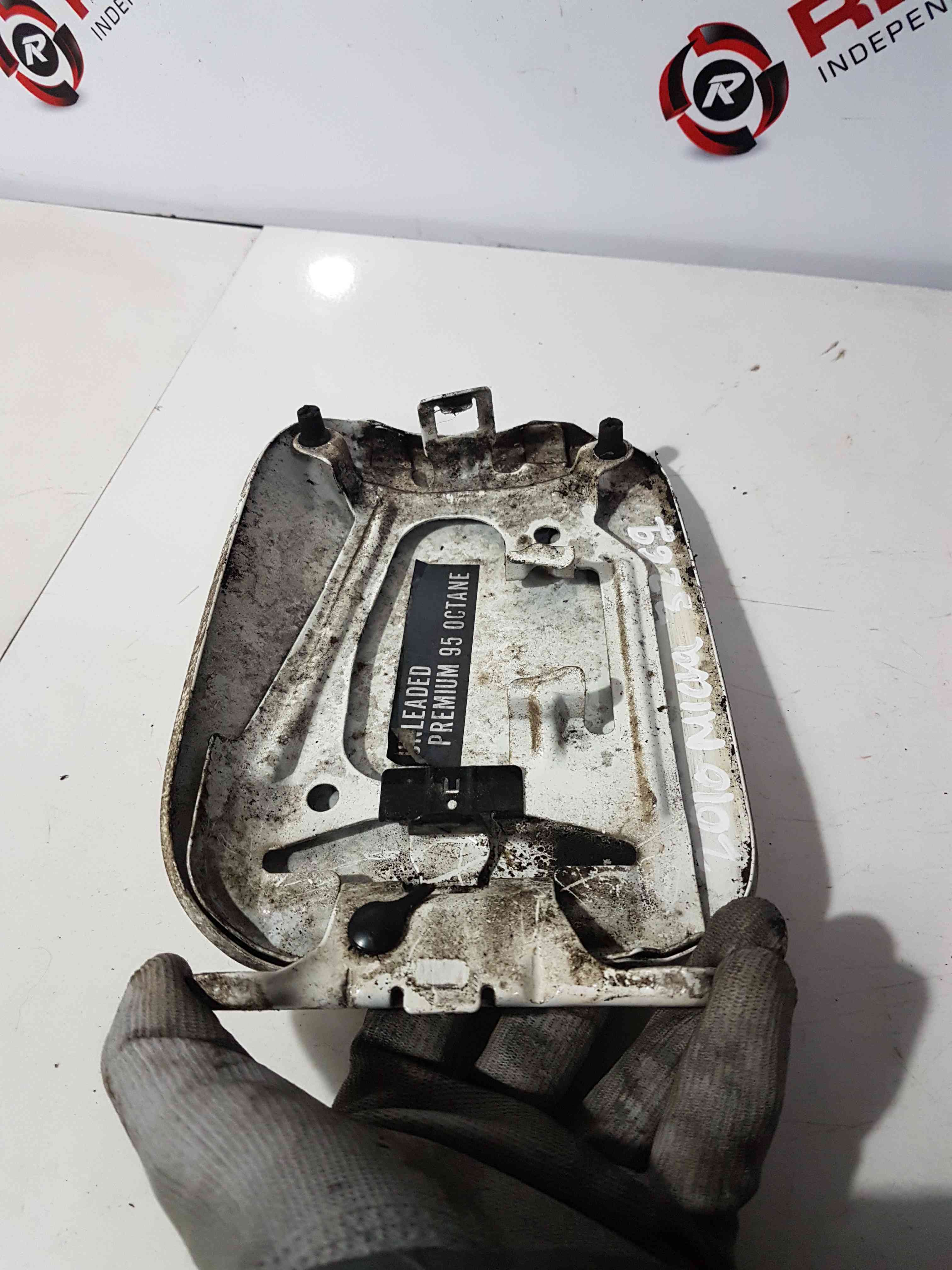 Thumb 4 Nissan Micra K12 2002-2010 Fuel Flap Cover White 326