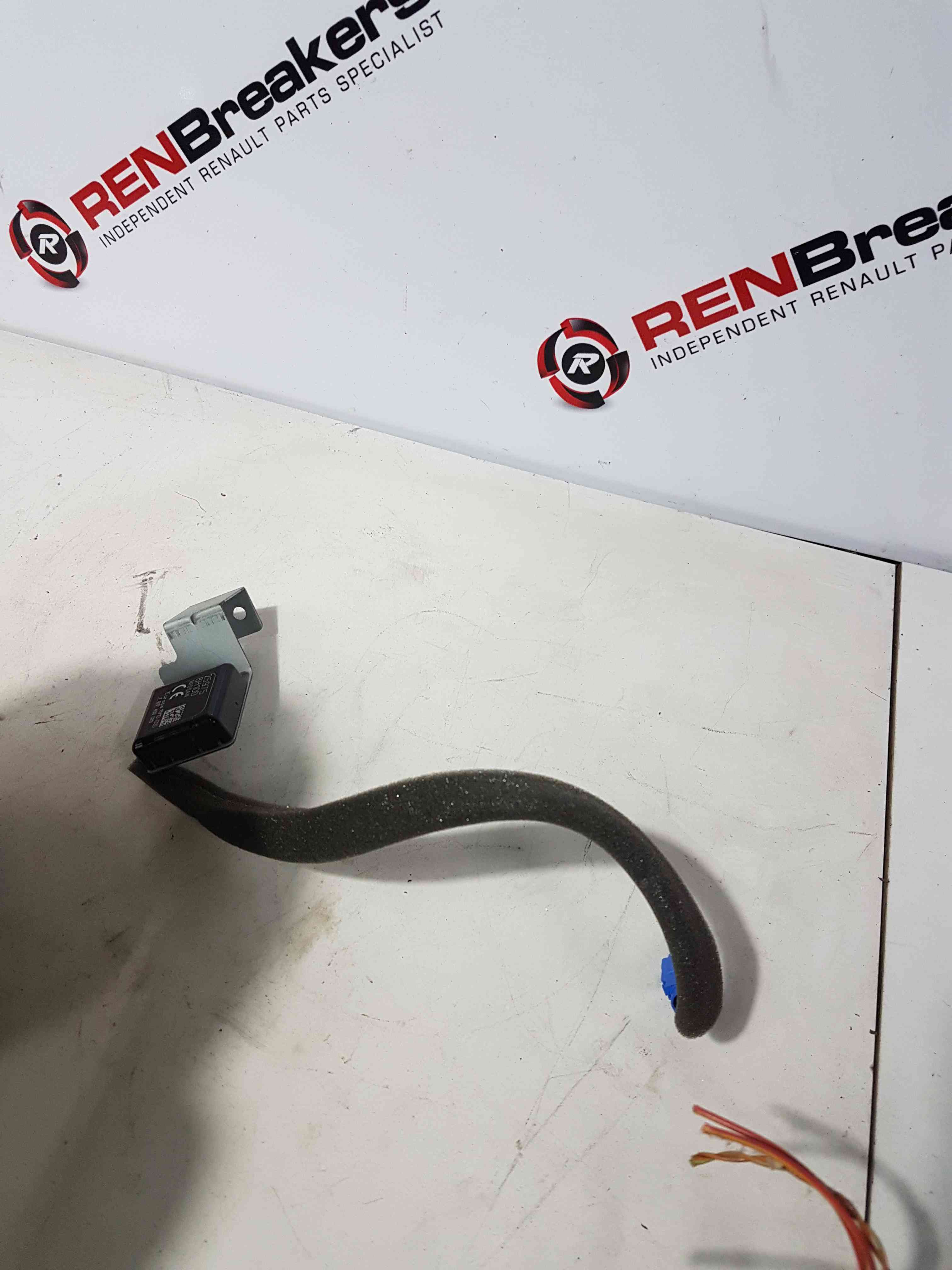 Thumb 7 Nissan Micra K12 2002-2010 GPS Antenna Aerial 25975BH10D