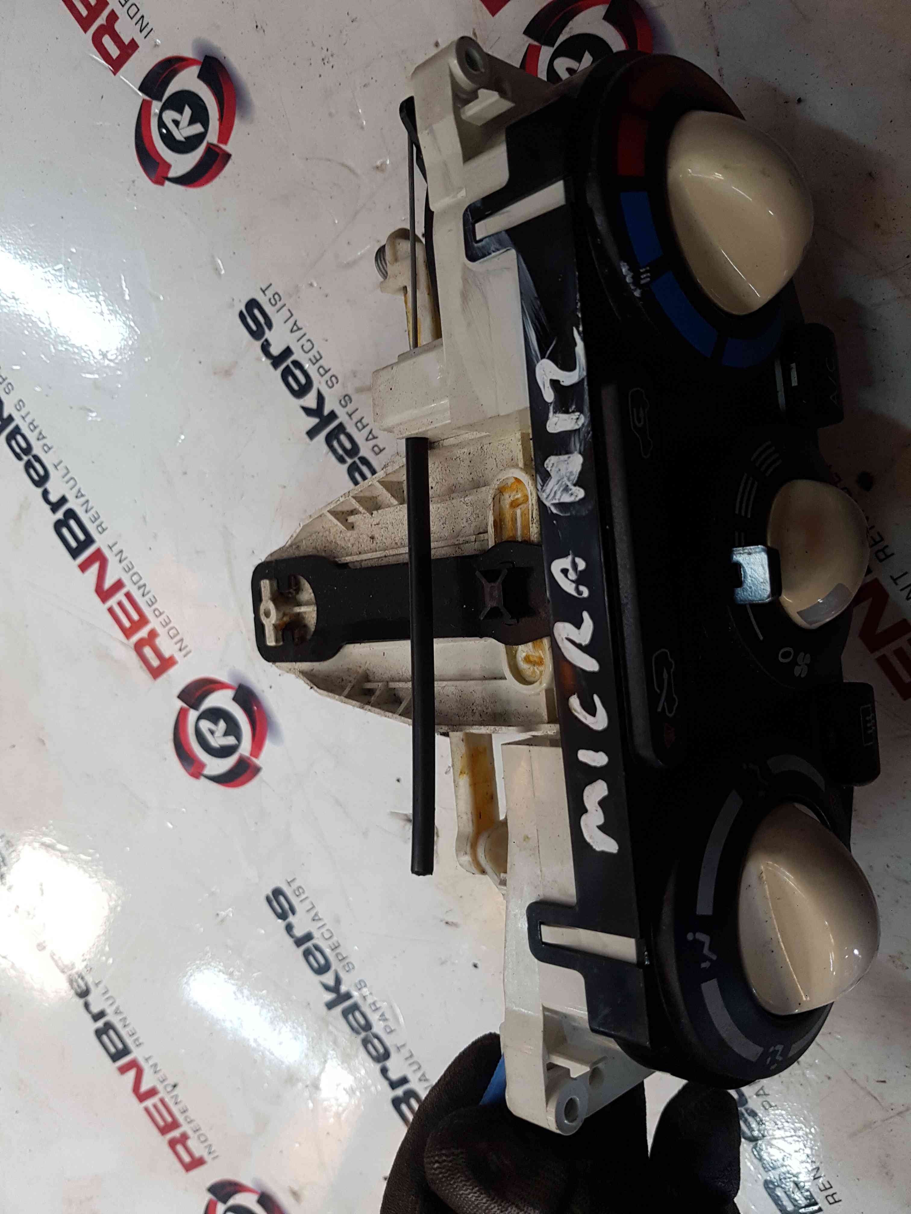 Thumb 3 Nissan Micra K12 2002-2010 Heater Controls Dials Switch Panel Beige Knob