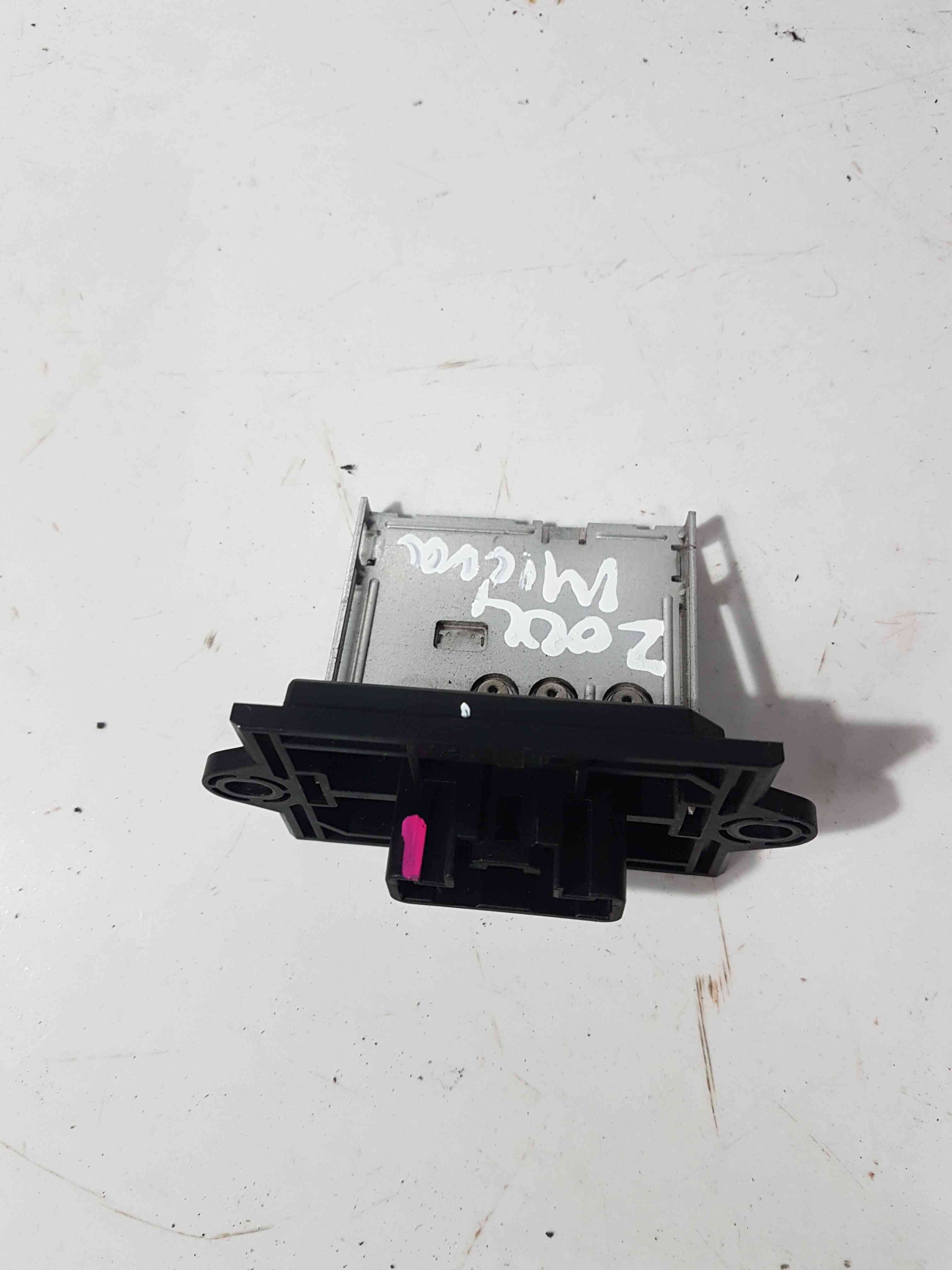 Thumb 7 Nissan Micra K12 2002-2010 Heater Resistor