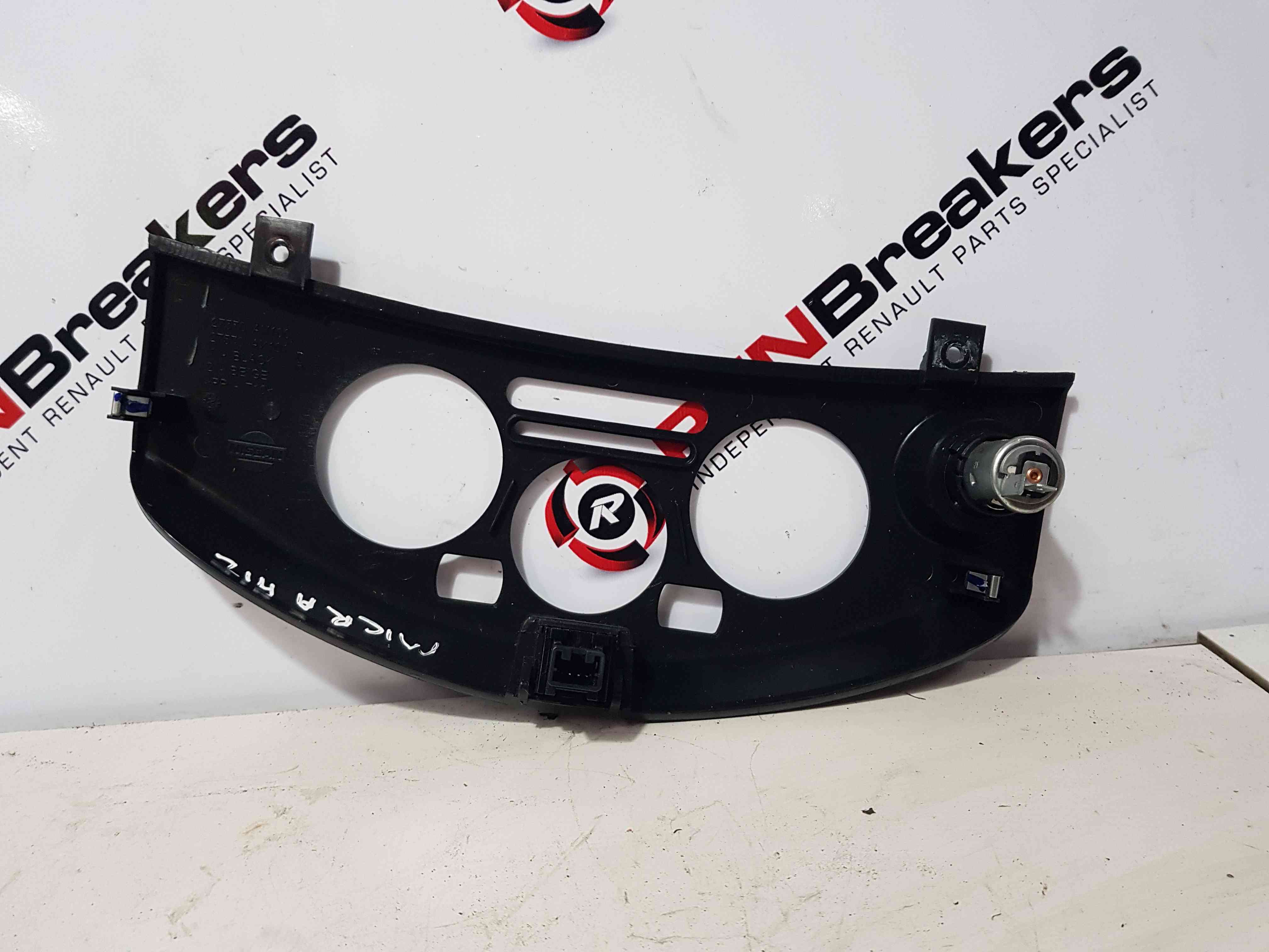 Thumb 6 Nissan Micra K12 2002-2010 Heater Surround Hazard Swicth 27570Az100