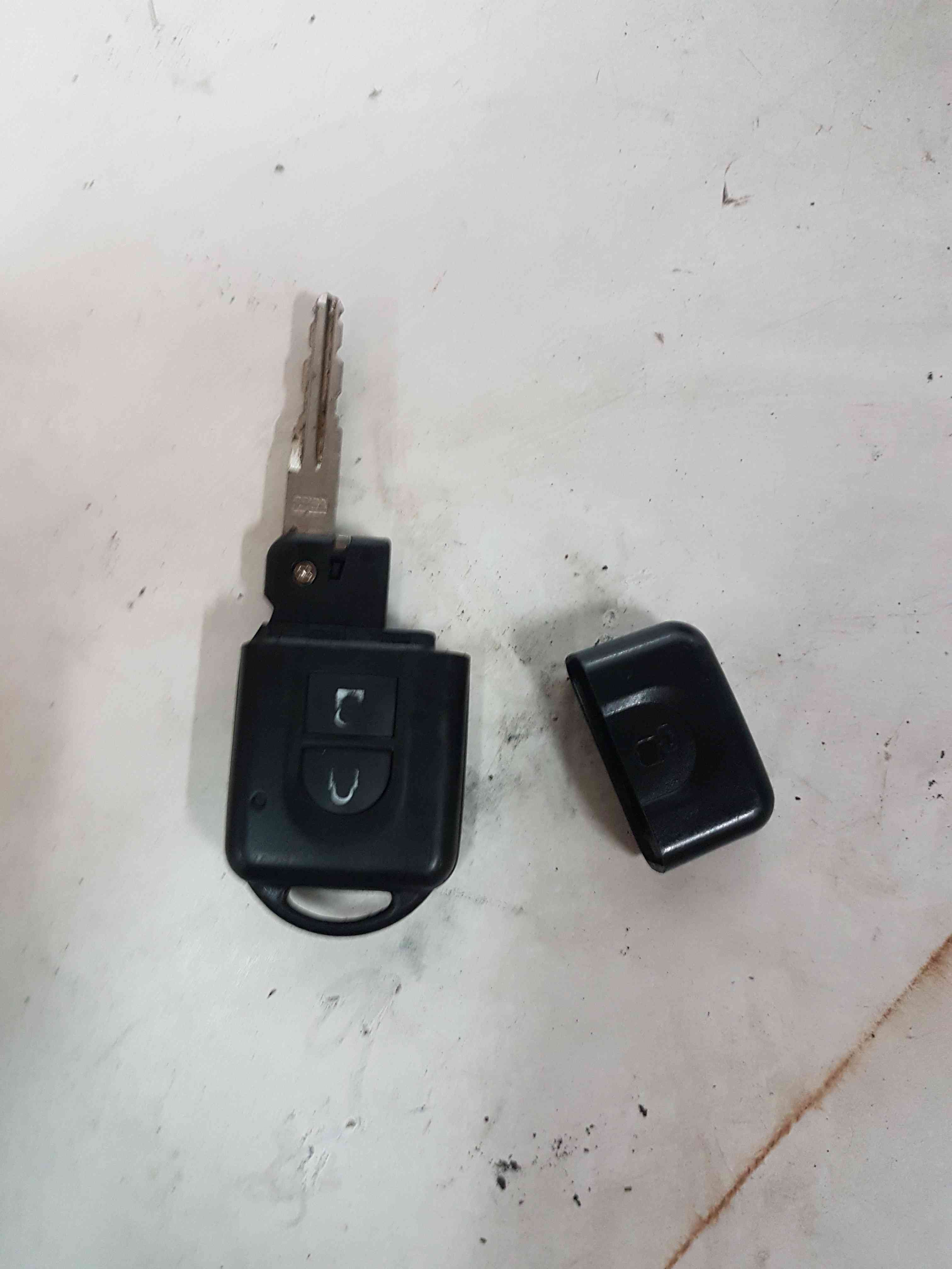 Thumb 11 Nissan Micra K12 2002-2010 Ignition Barrel + KEY Transponder Keyless Automatic 