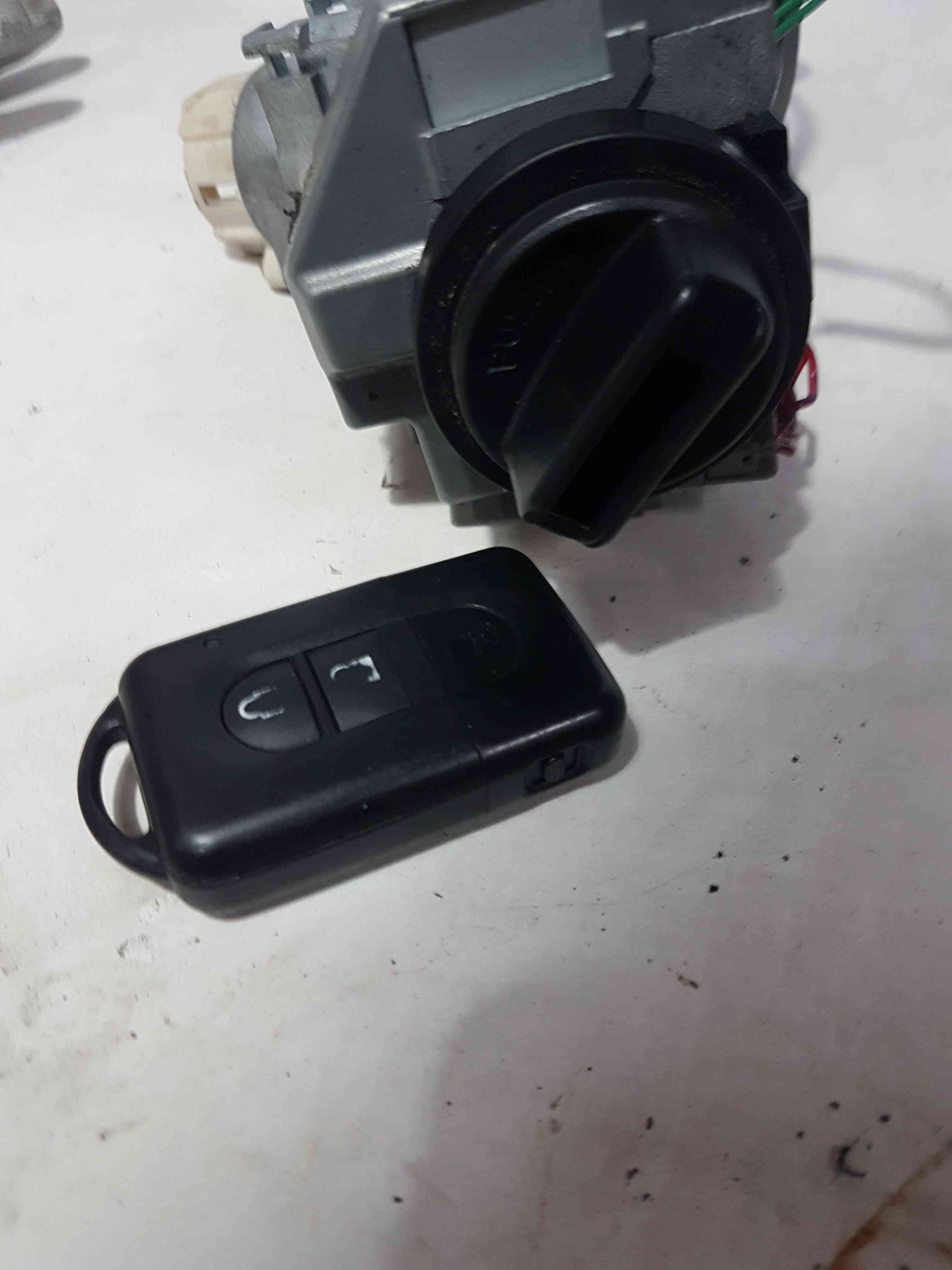 Thumb 3 Nissan Micra K12 2002-2010 Ignition Barrel + KEY Transponder Keyless Automatic 