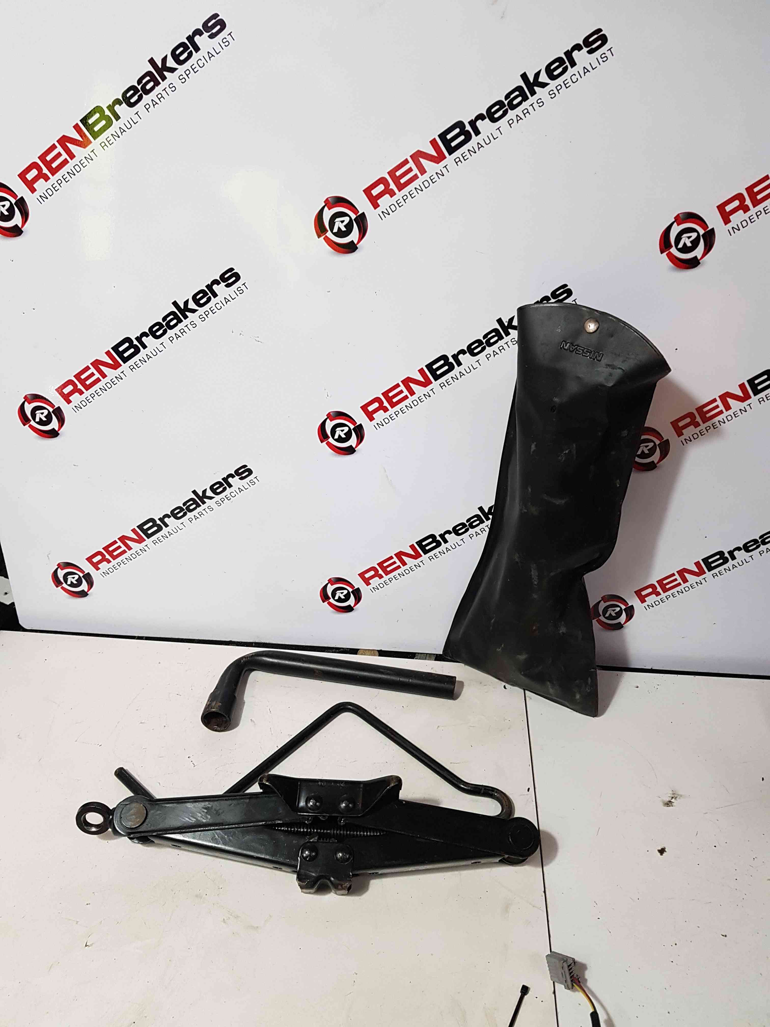 Thumb 2 Nissan Micra K12 2002-2010 Jack SET Complete Towing EYE