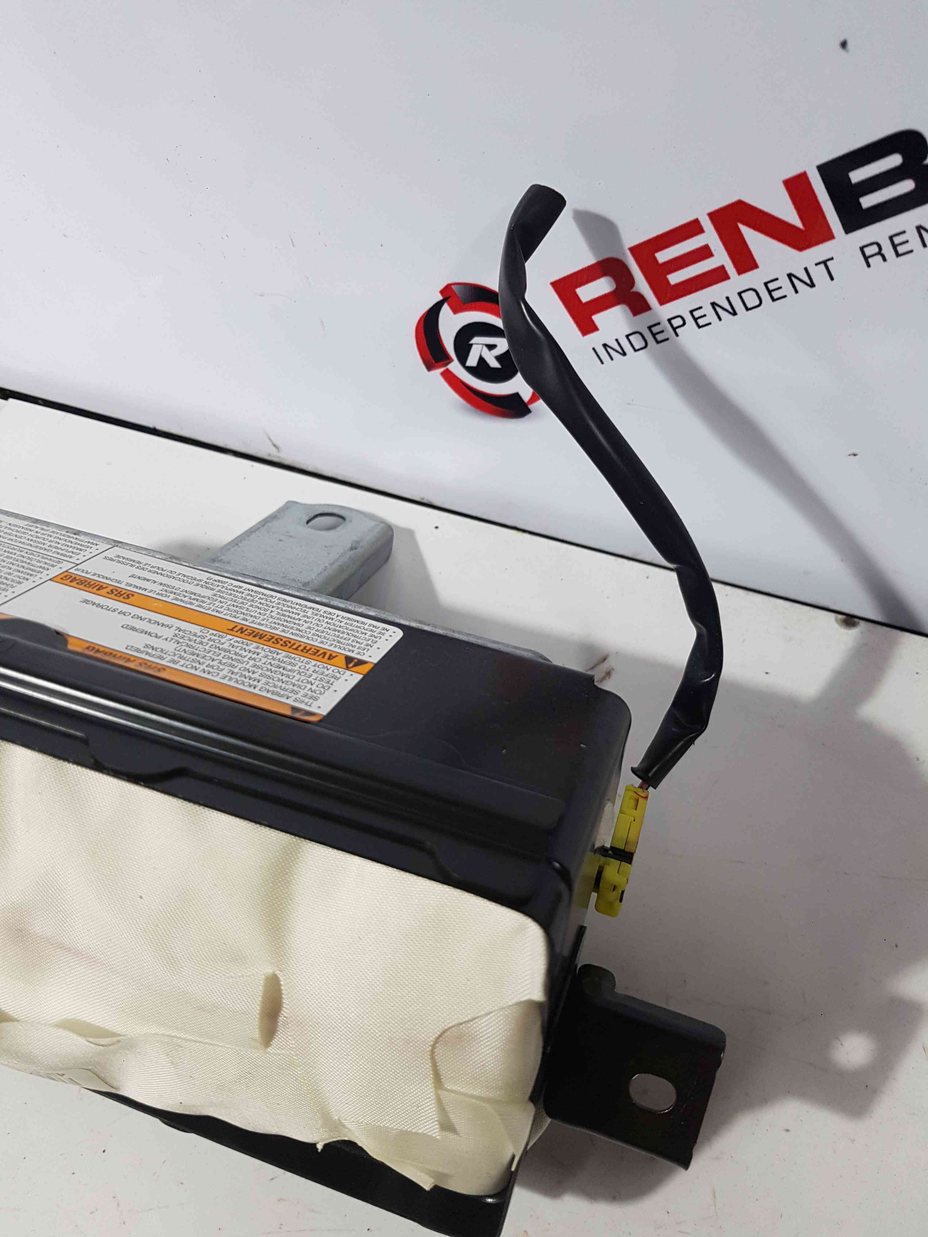 Thumb 3 Nissan Micra K12 2002-2010 Passenger NSF Dashboard Airbag PB40081012