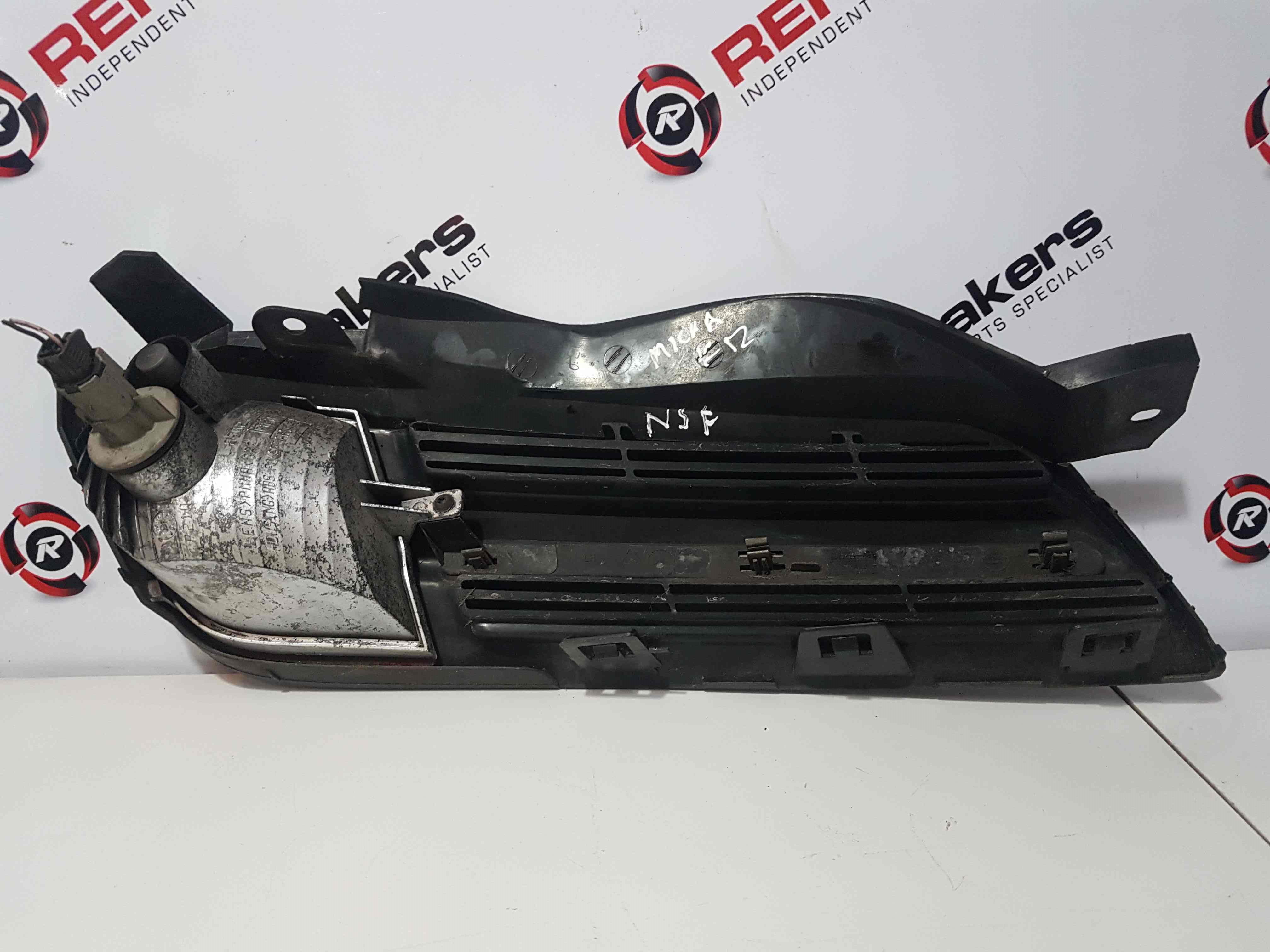 Thumb 4 Nissan Micra K12 2002-2010 Passenger NSF Front Grill + Indicator 