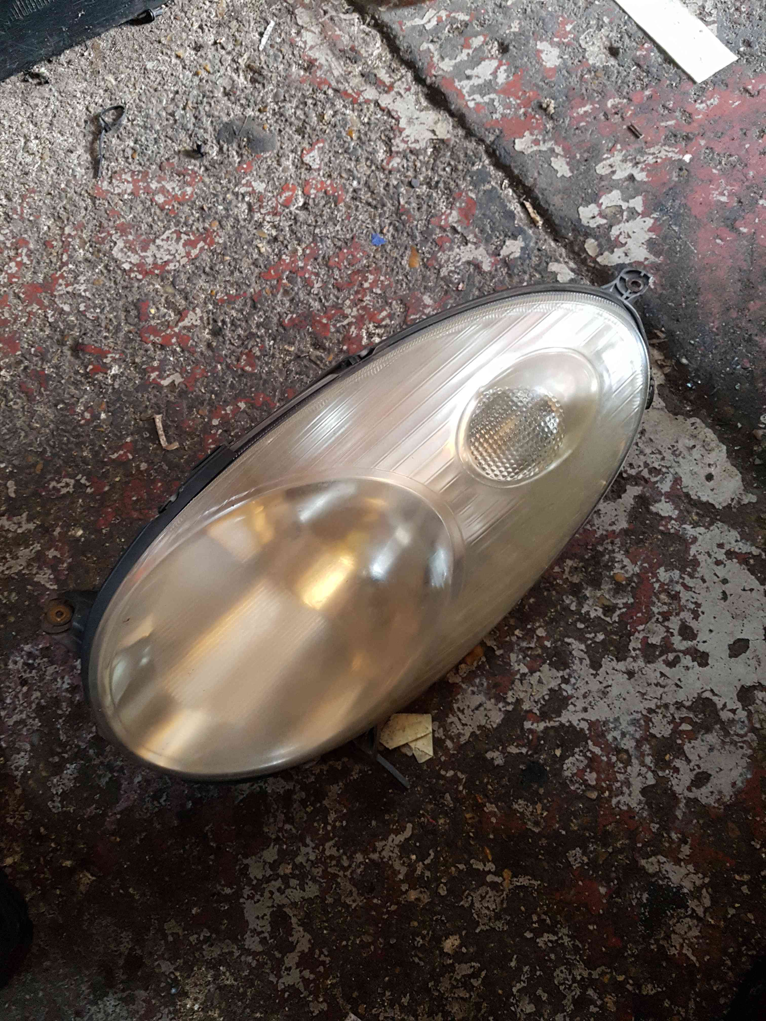 Thumb 2 Nissan Micra K12 2002-2010 Passenger NSF Front Headlight 26060AX600