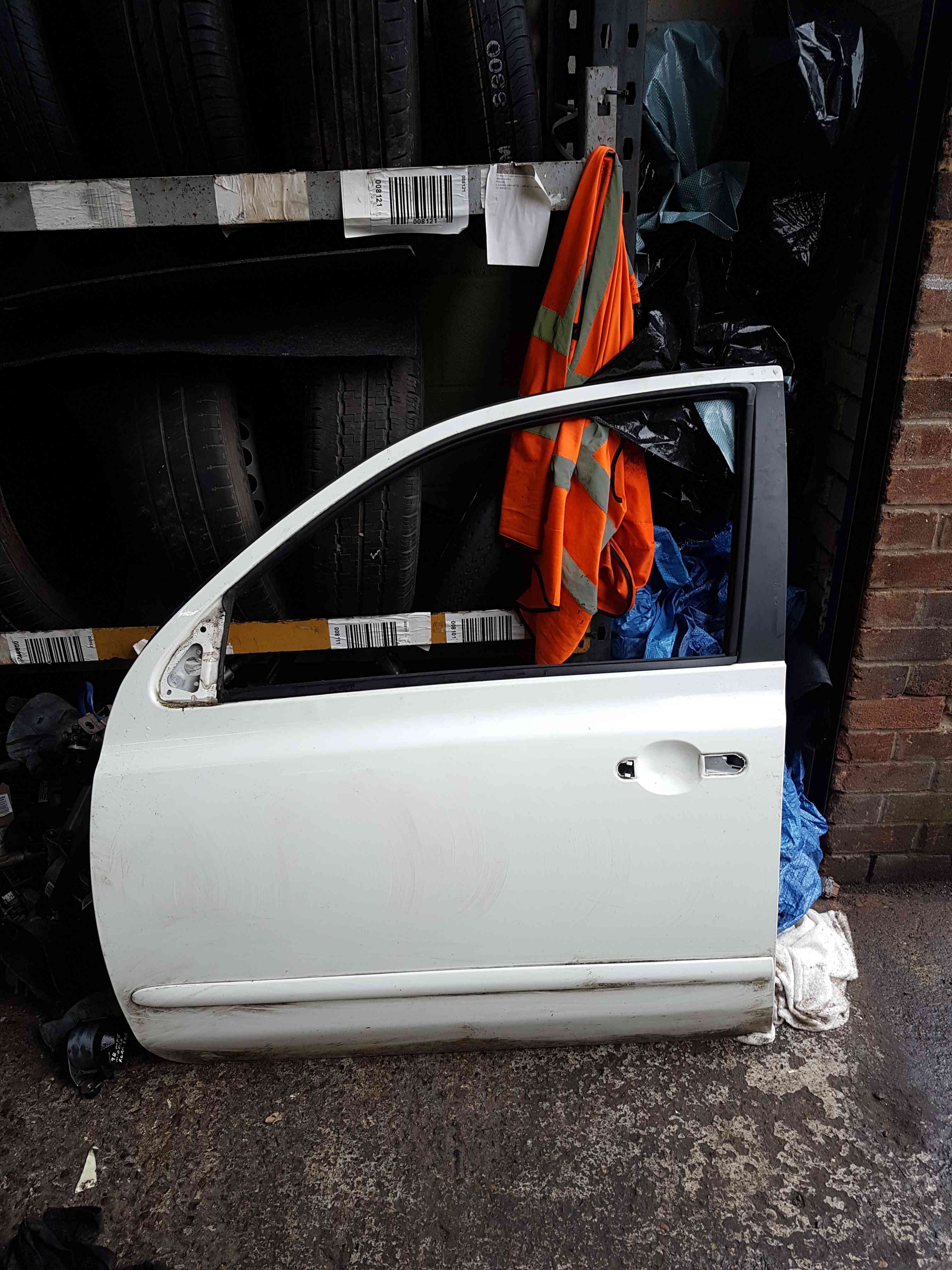 Thumb 3 Nissan Micra K12 2002-2010 Passenger NSF Front White Door 326 5dr