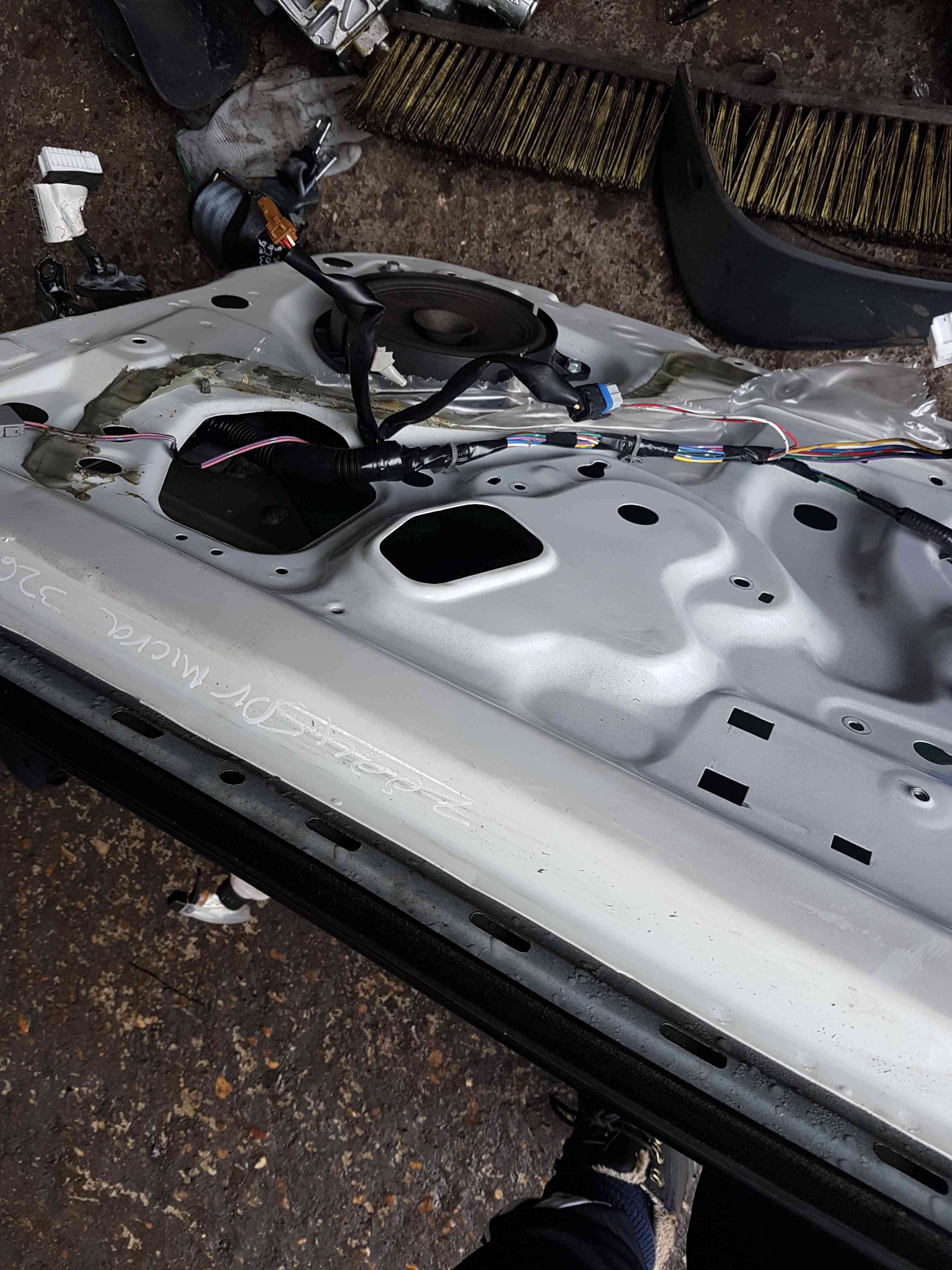 Thumb 6 Nissan Micra K12 2002-2010 Passenger NSF Front White Door 326 5dr