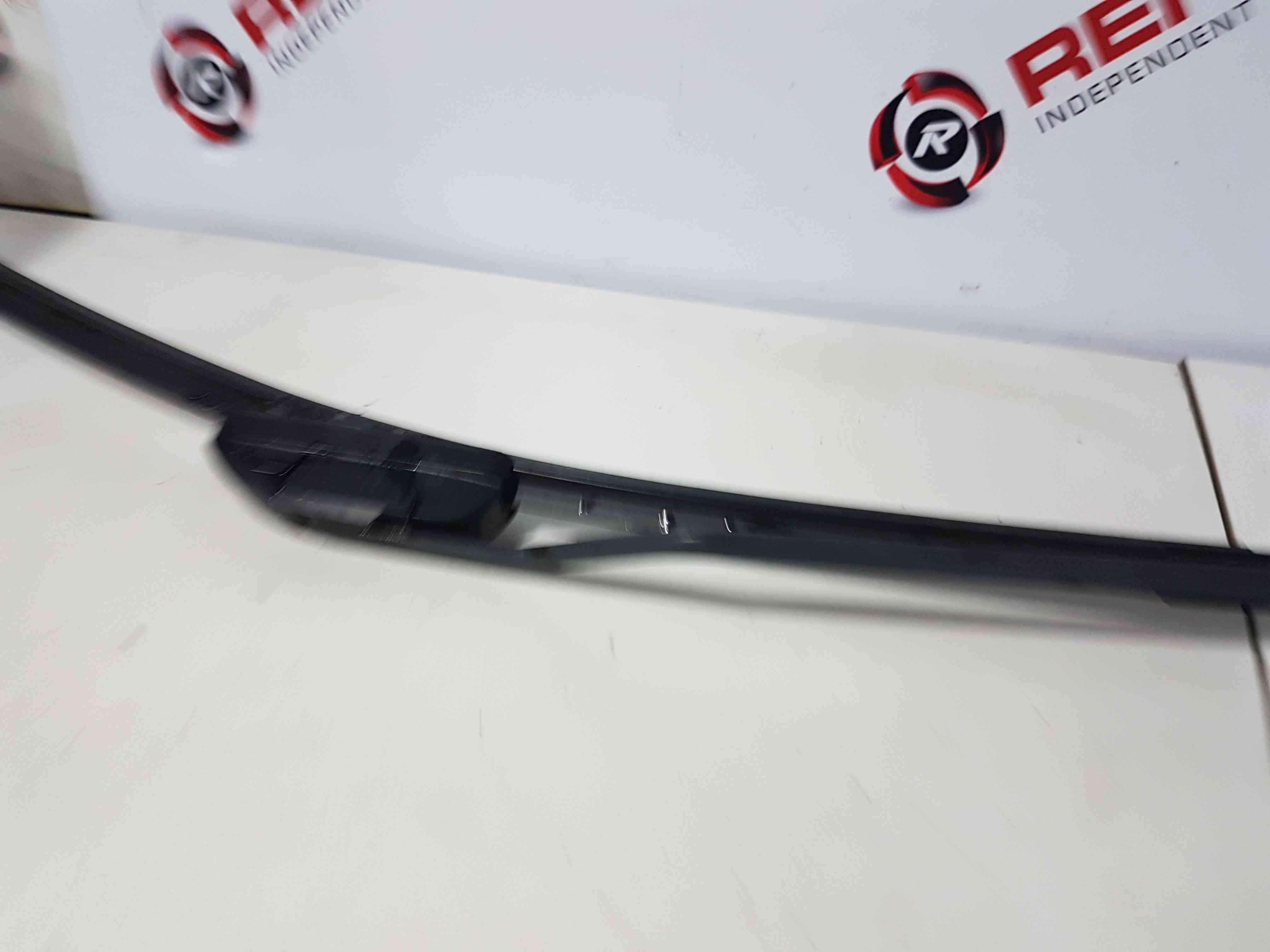 Thumb 4 Nissan Micra K12 2002-2010 Passenger NSF Front Wiper ARM