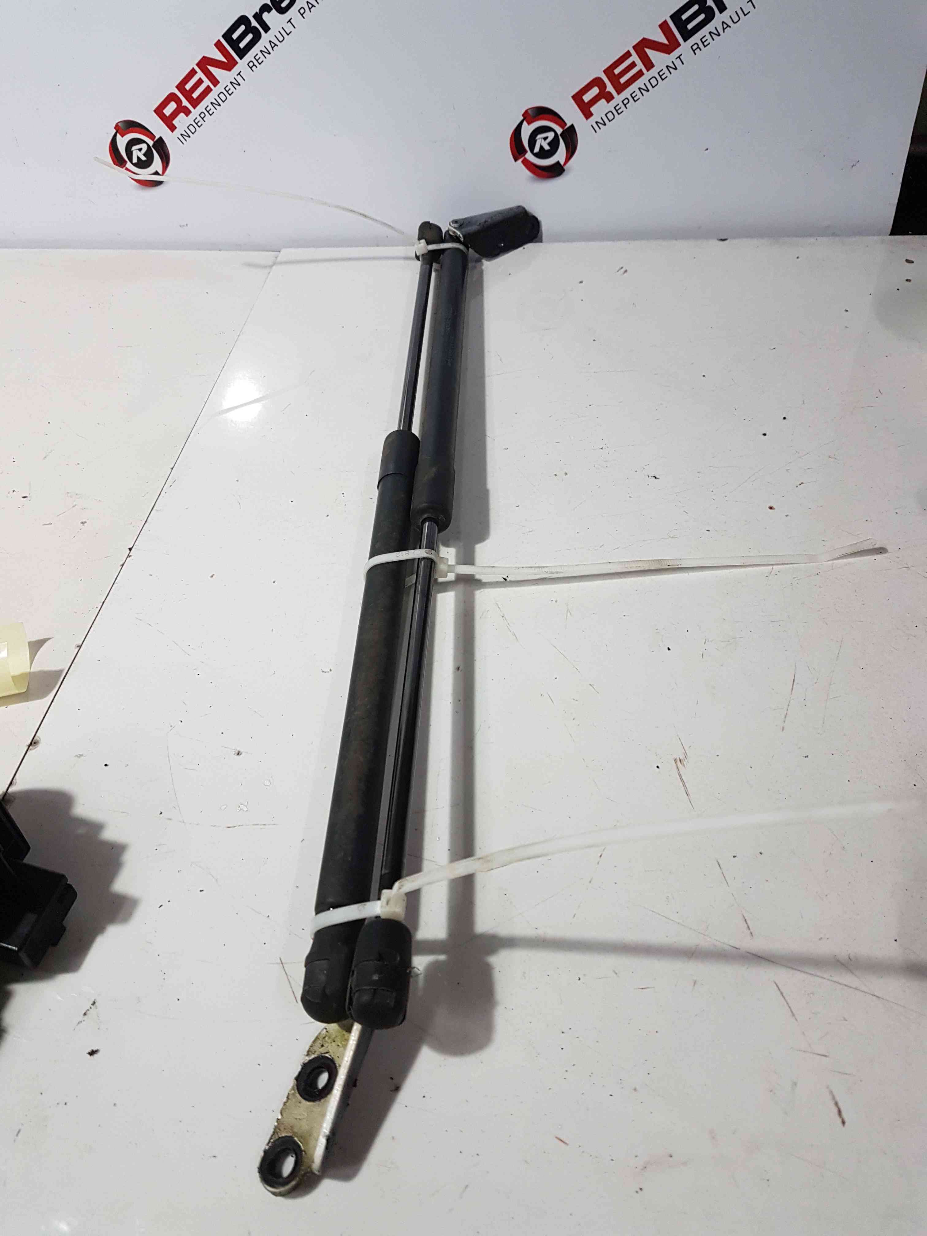 Thumb 2 Nissan Micra K12 2002-2010 Boot Struts 90450AX60B