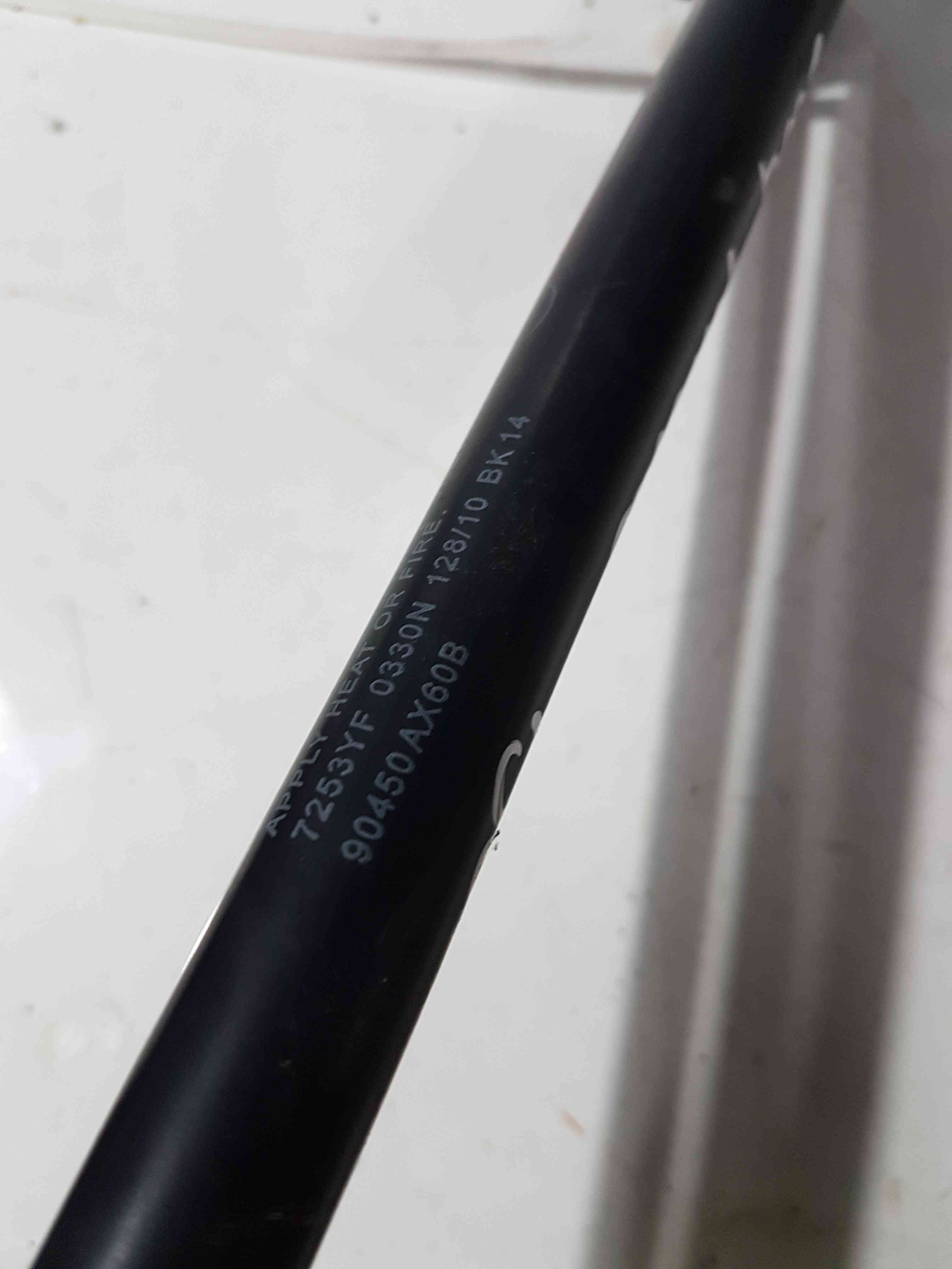 Thumb 4 Nissan Micra K12 2002-2010 Boot Struts 90450AX60B