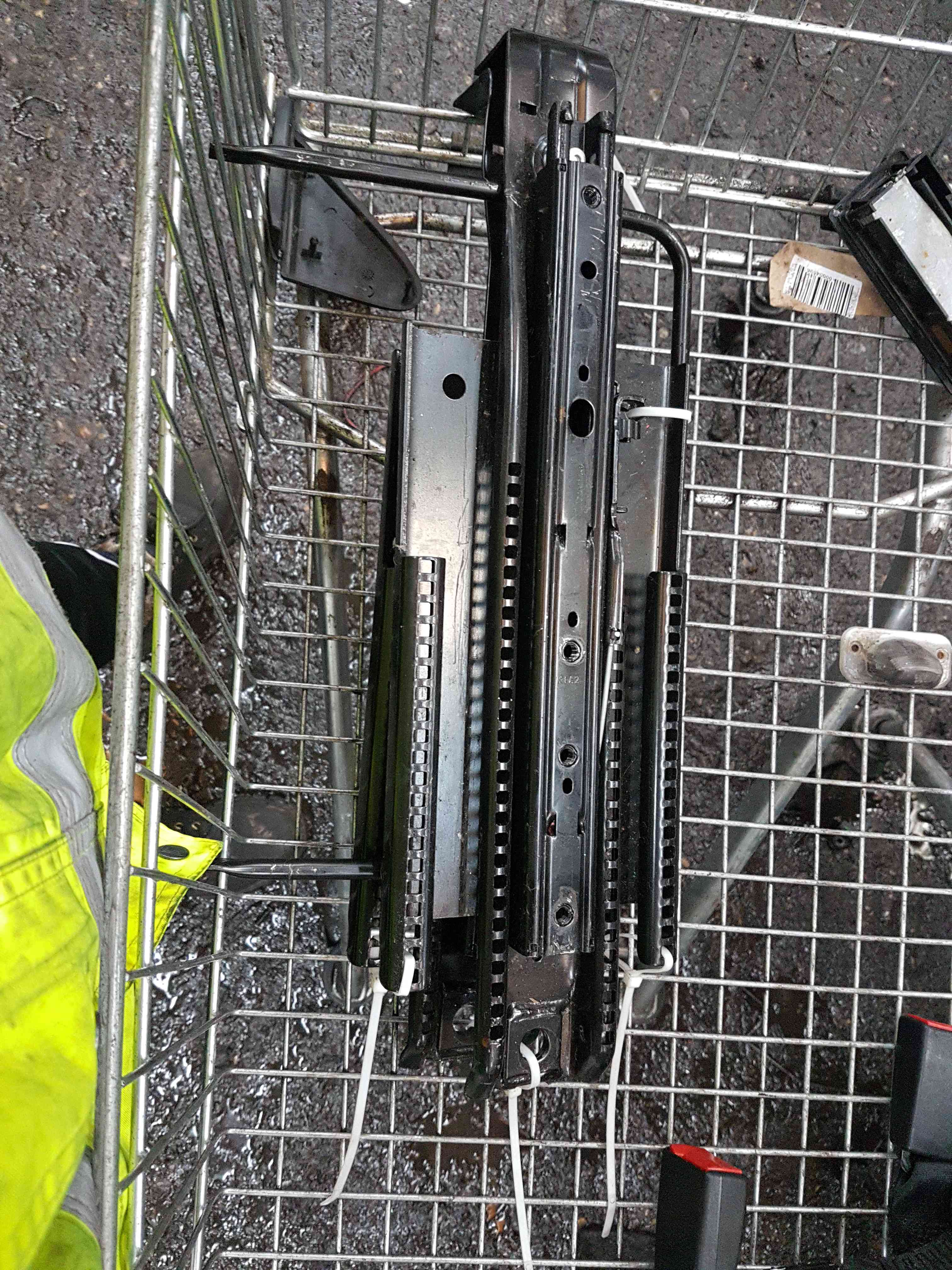 Thumb 5 Nissan Micra K12 2002-2010 Passenger NSR Rear Seat Runners