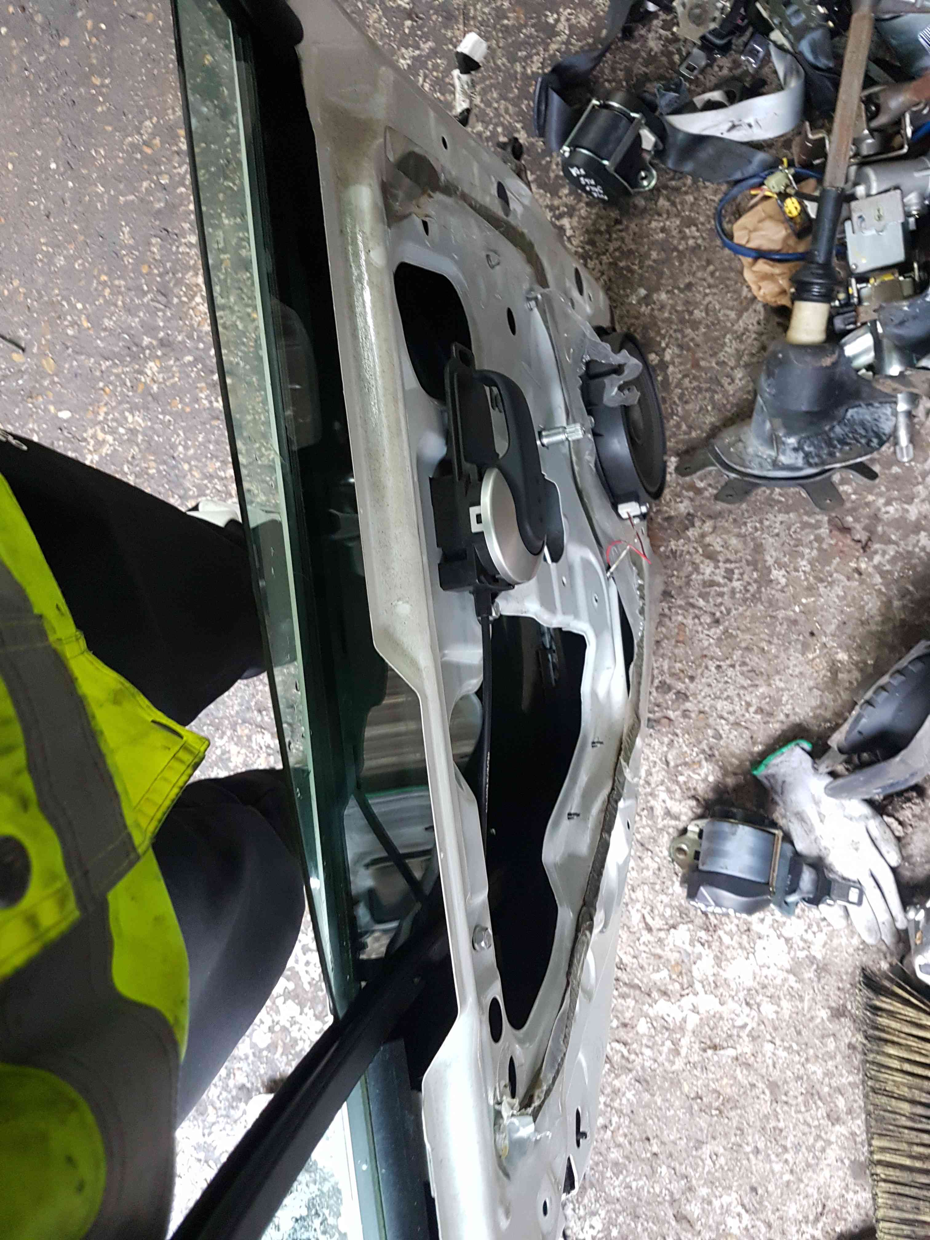 Thumb 3 Nissan Micra K12 2002-2010 Passenger NSR Rear White Door 326