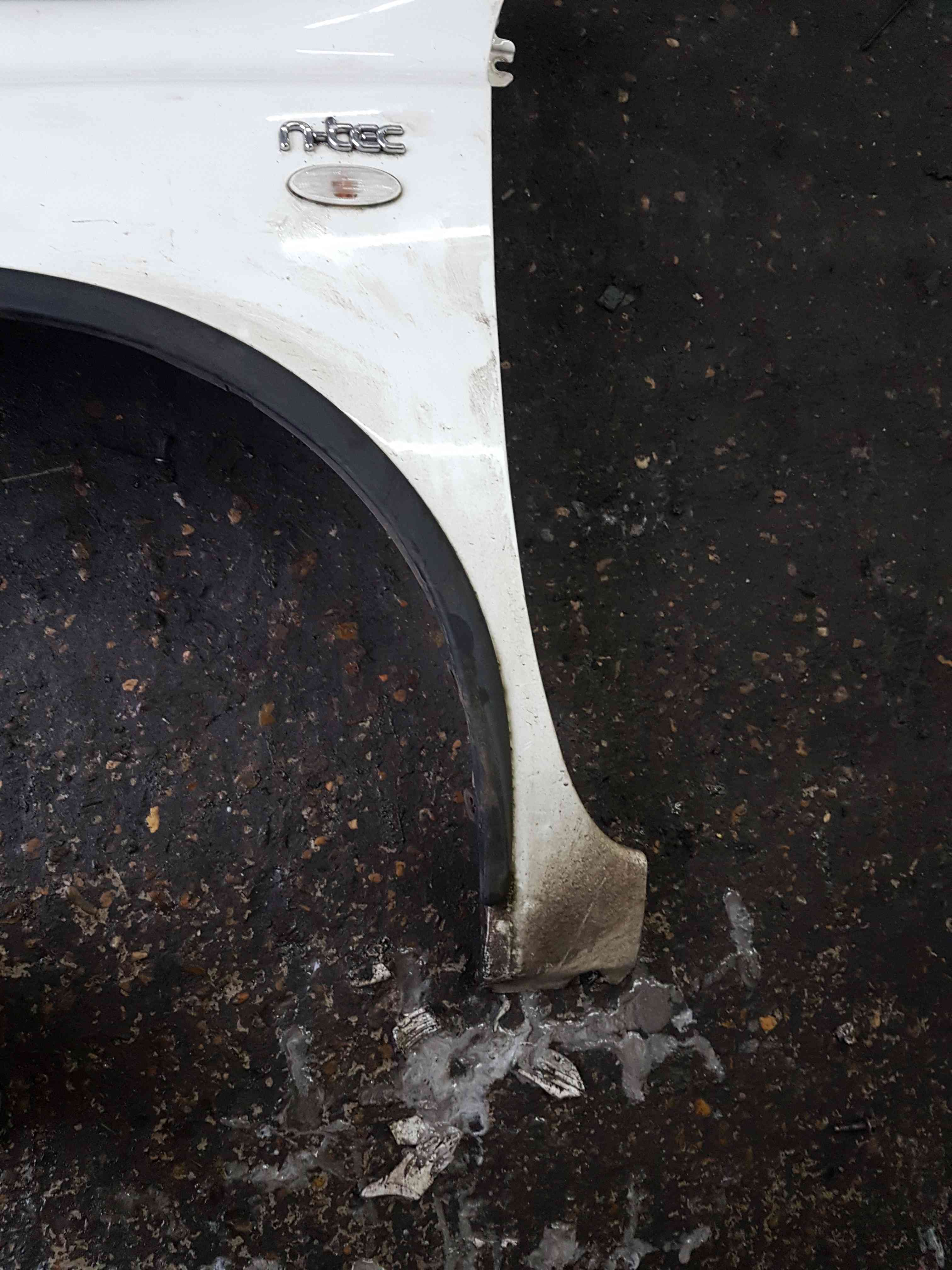 Thumb 8 Nissan Micra K12 2002-2010 Passenger Ns Wing White 326