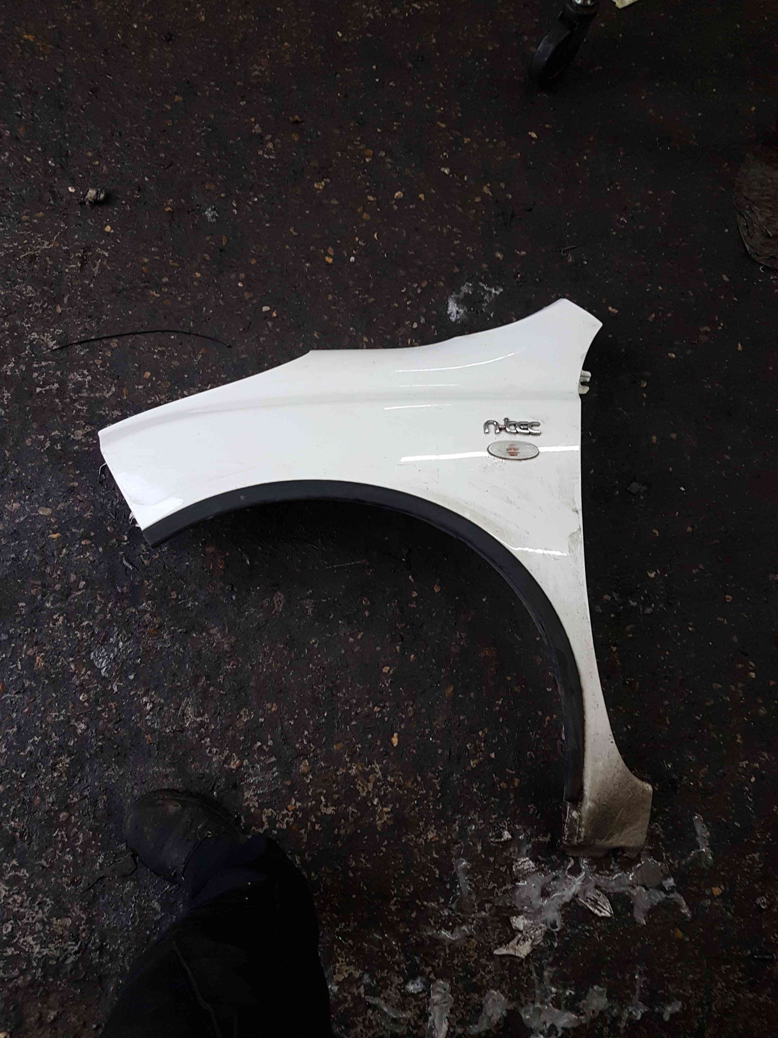 Thumb 9 Nissan Micra K12 2002-2010 Passenger Ns Wing White 326