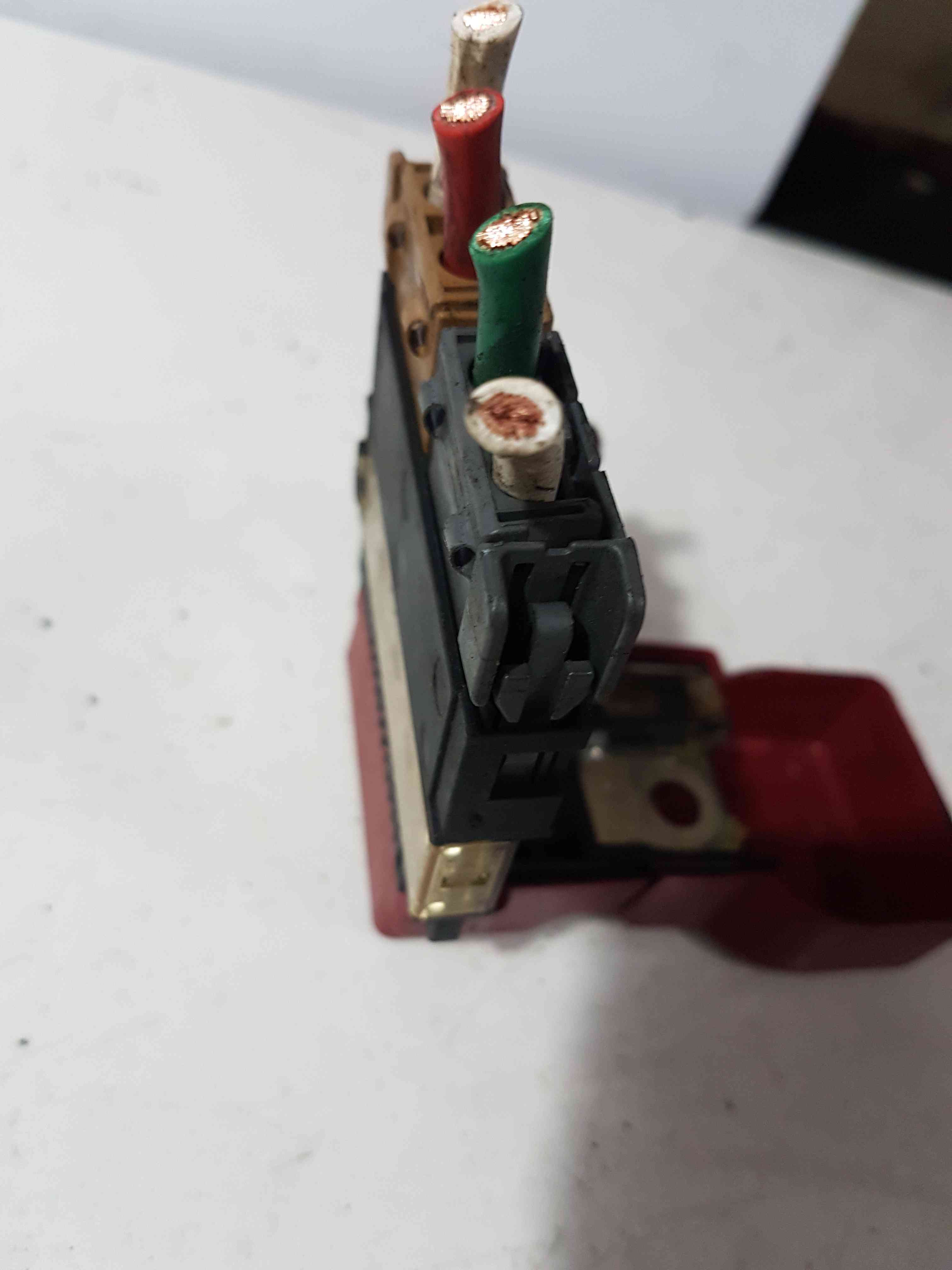 Thumb 4 Nissan Micra K12 2002-2010 Positive Battery Terminal Fuse Link