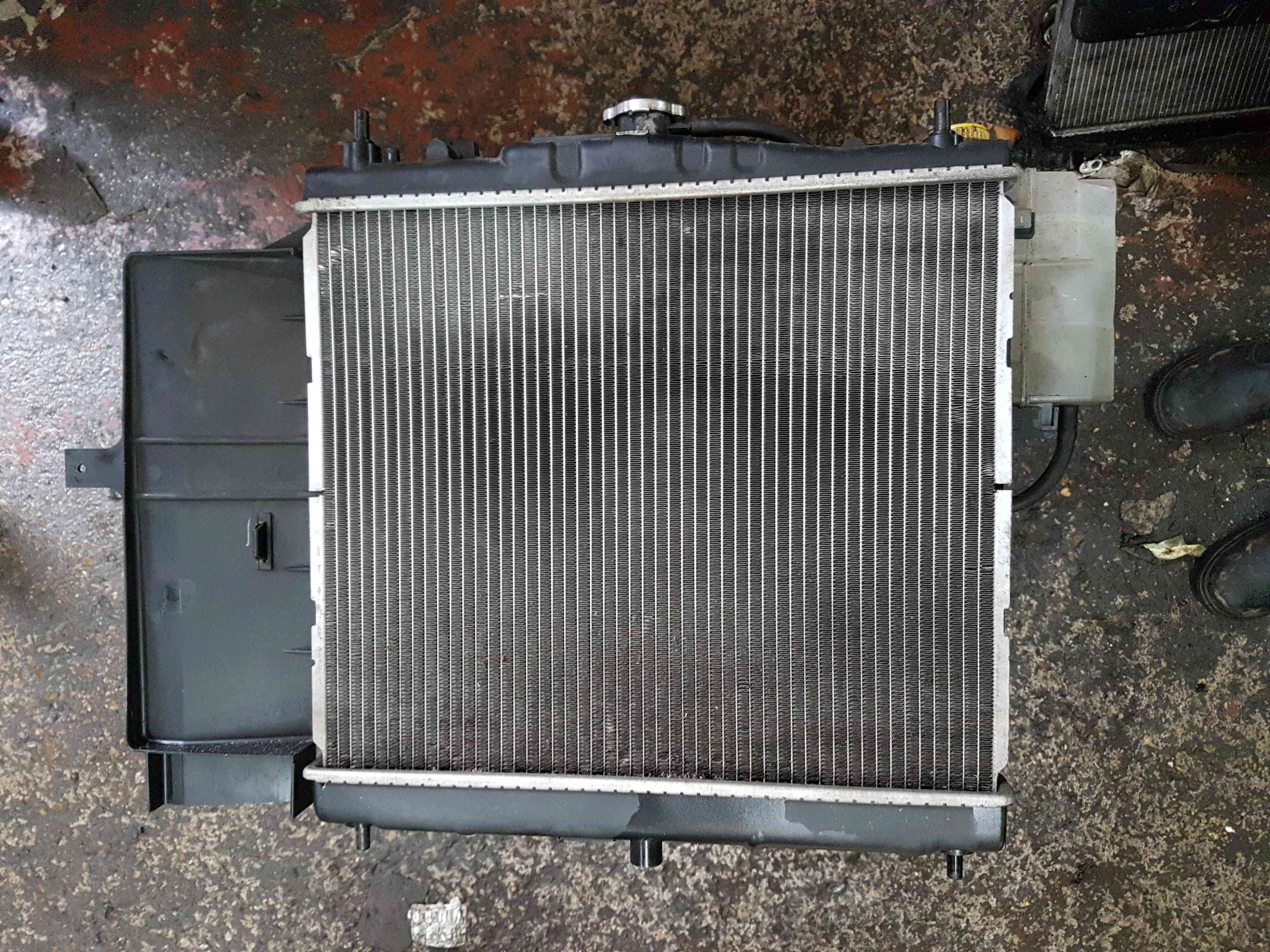 Thumb 2 Nissan Micra K12 2002-2010 RAD Pack Radiator + Cooling FAN 1.2 16V 21410AX600