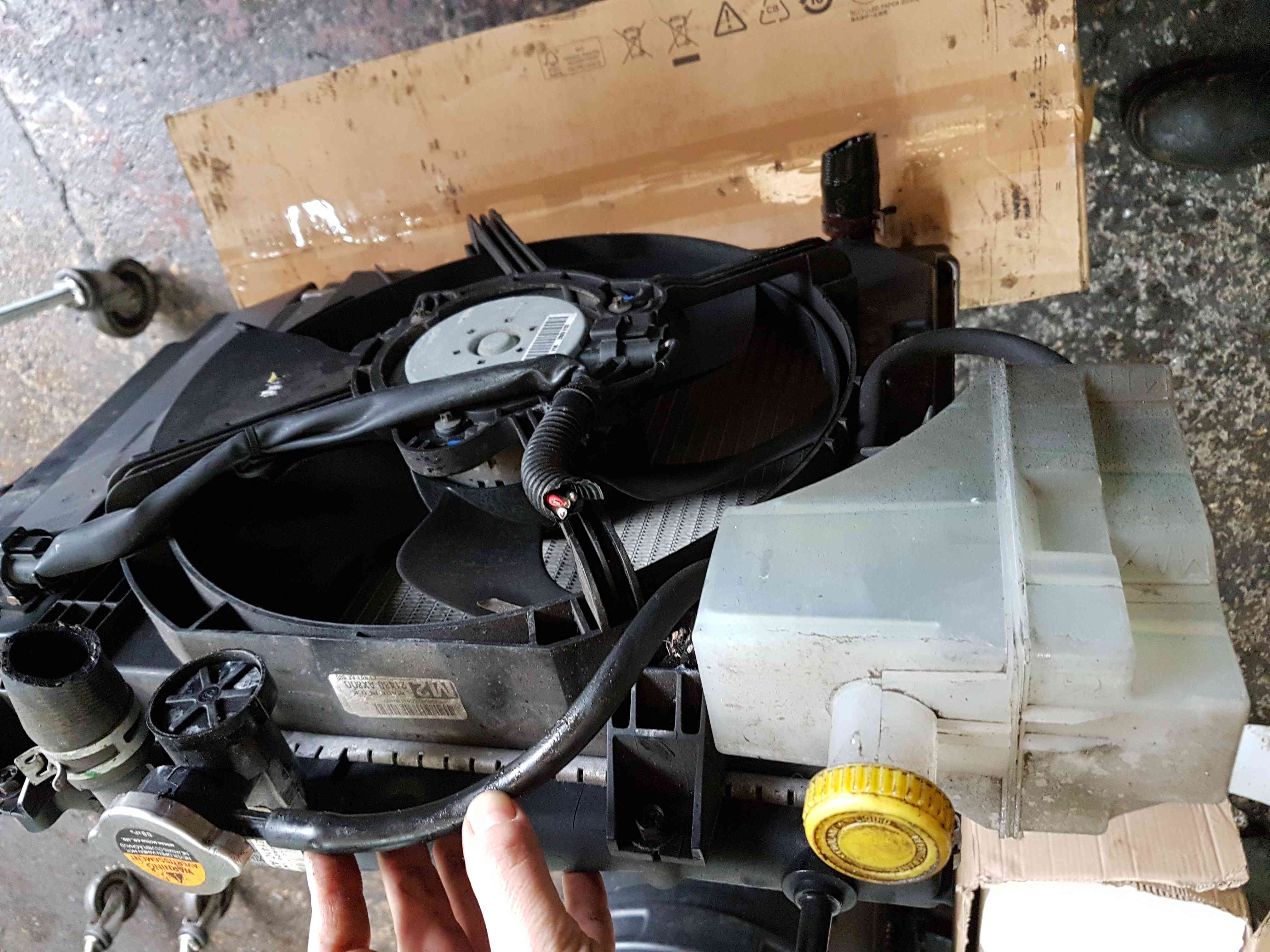 Thumb 6 Nissan Micra K12 2002-2010 RAD Pack Radiator + Cooling FAN 1.2 16V 21410AX600