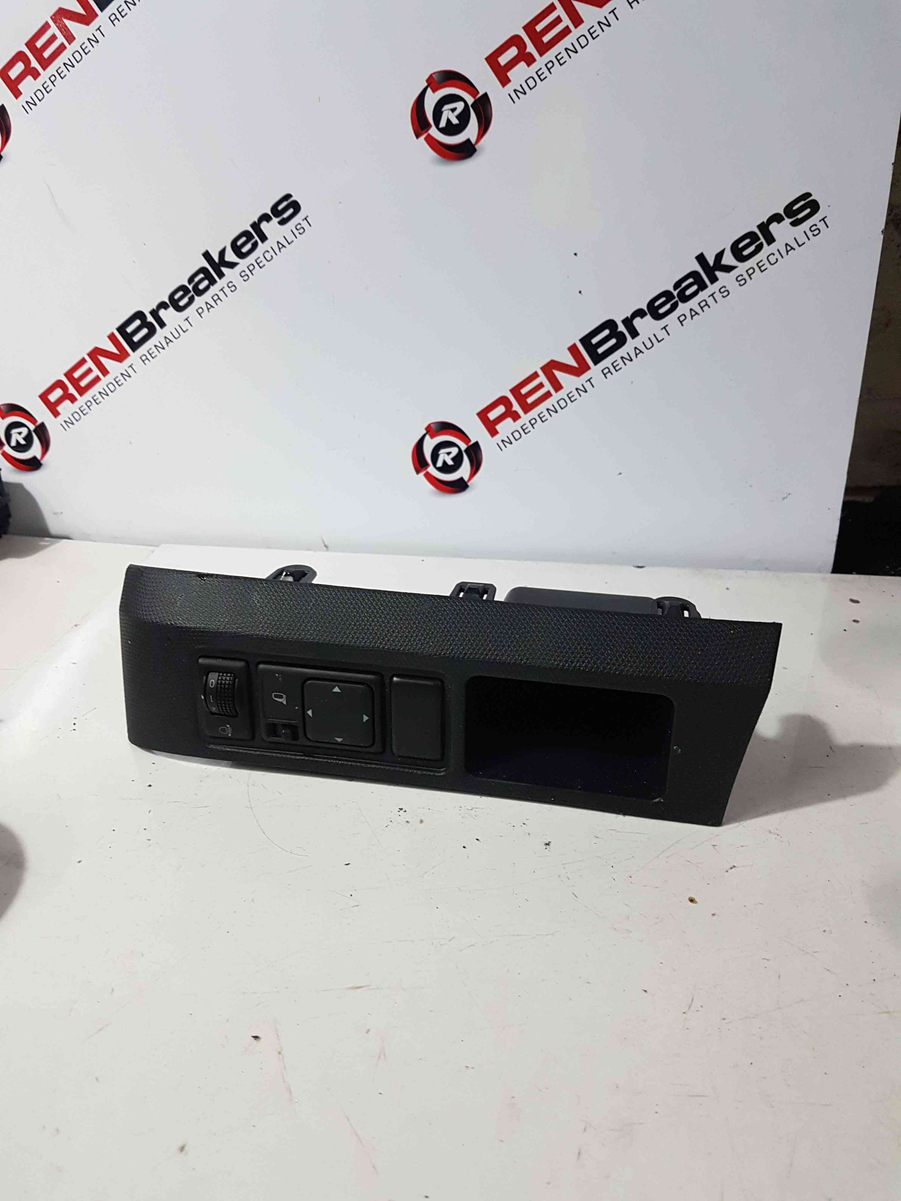 Thumb 2 Nissan Micra K12 2002-2010 Wing Mirror Panel Adjuster