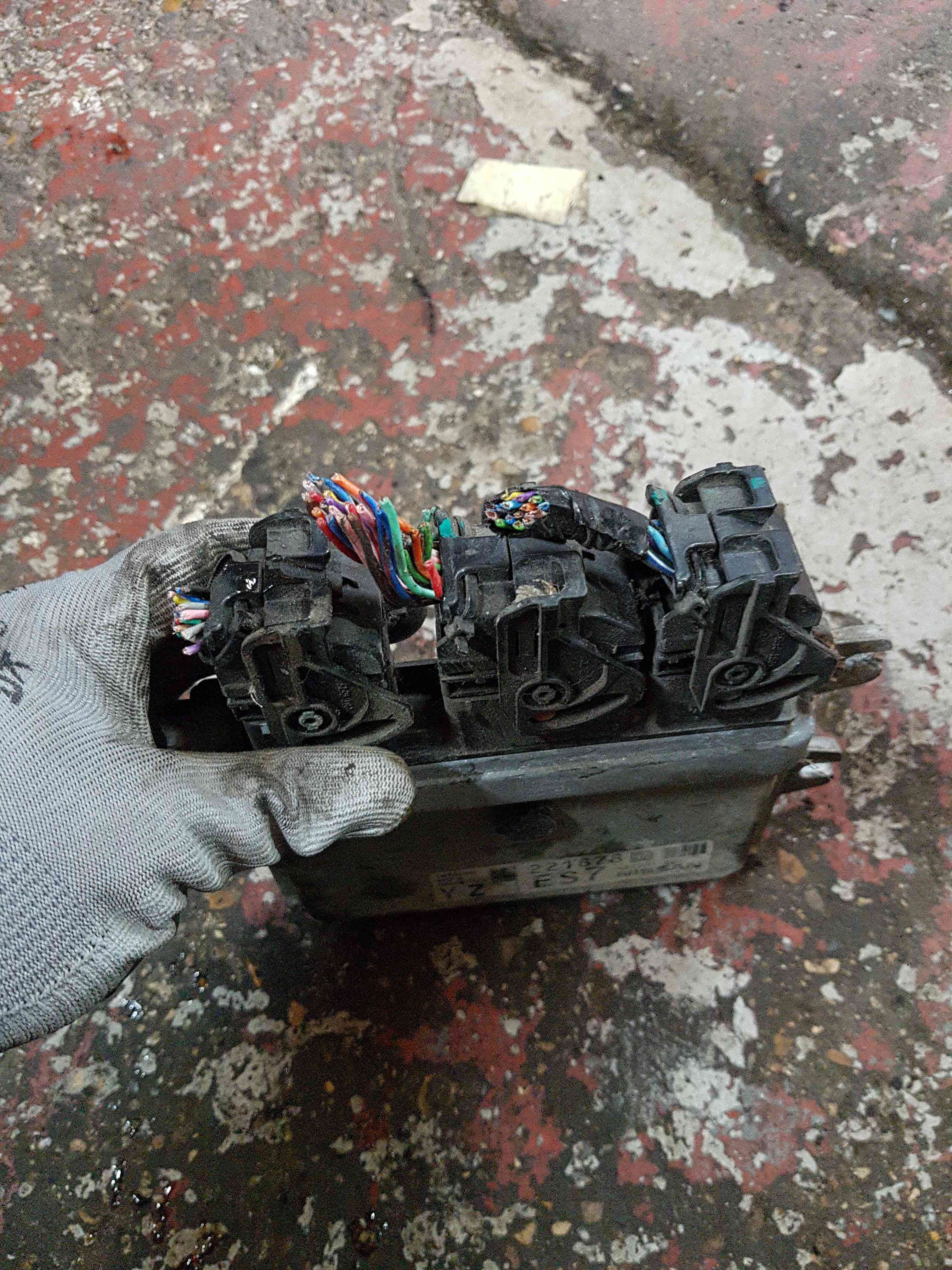 Thumb 3 Nissan Micra K13 2010-2017 1.2 Engine Control Unit ECU NEC001-880