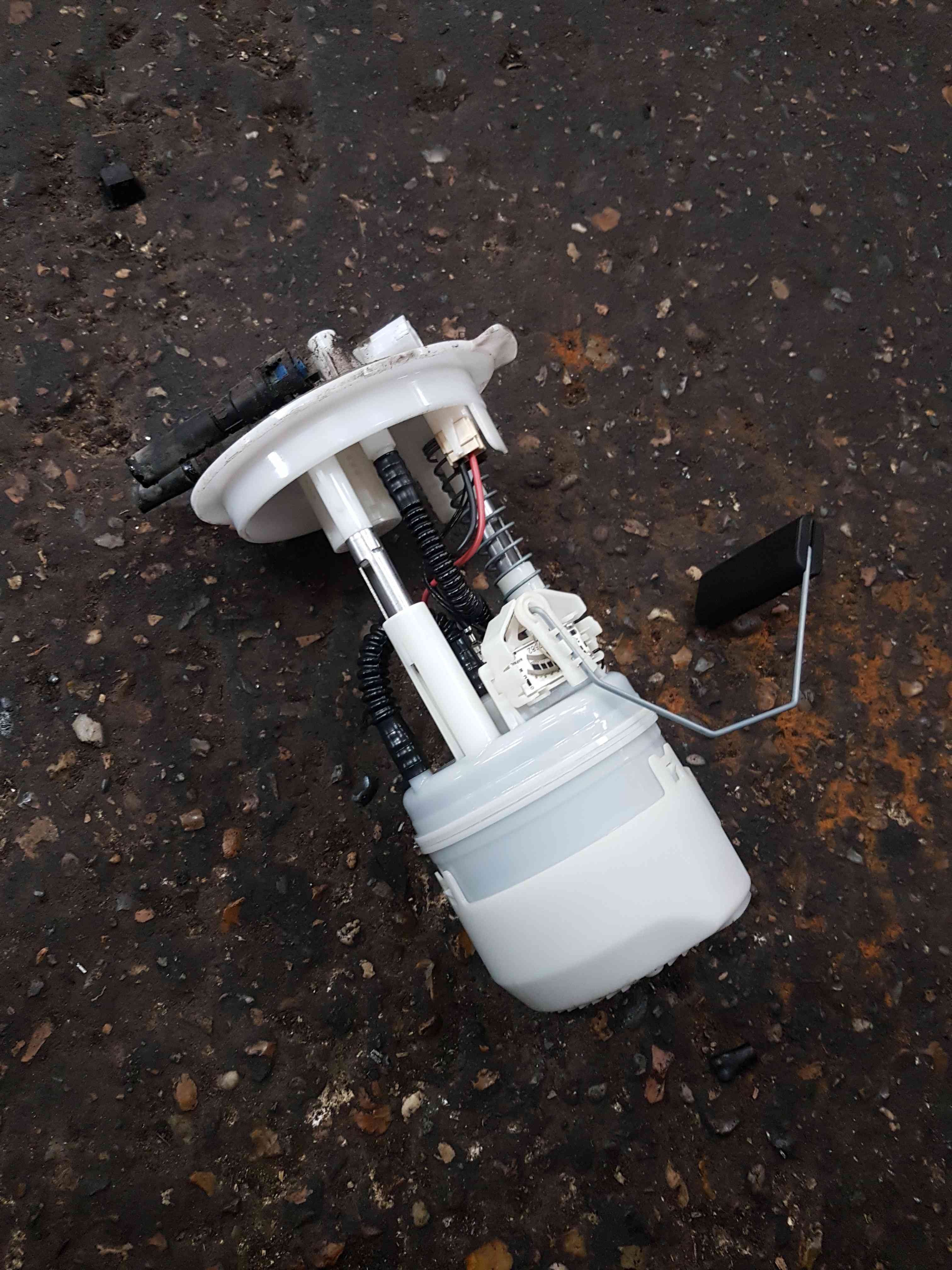 Thumb 3 Nissan Micra K13 2010-2017 1.2 Petrol Fuel Sender Unit Hr12de