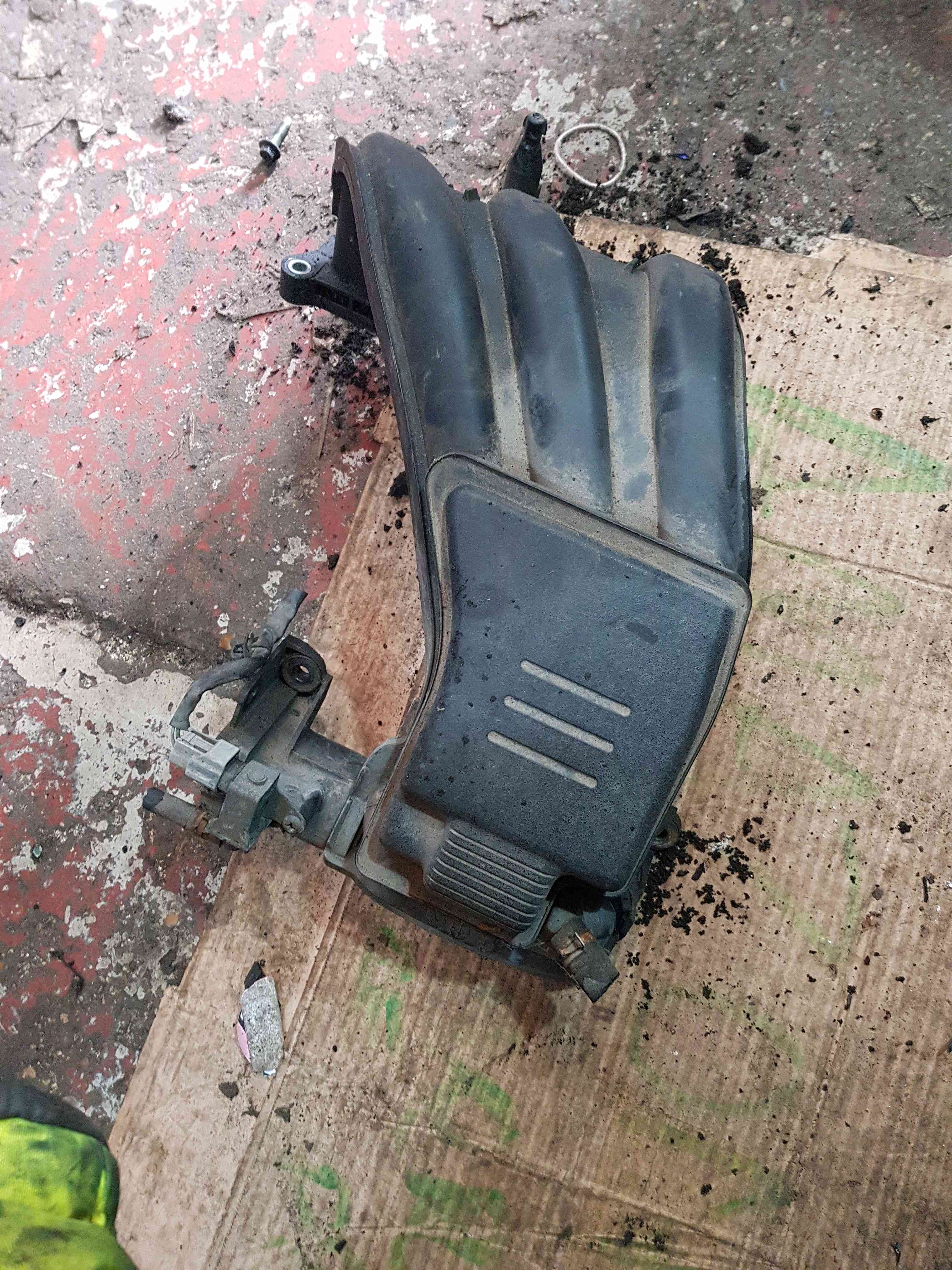 Thumb 5 Nissan Micra K13 2010-2017 1.2 Petrol Inlet Manifold Mani Hr12de