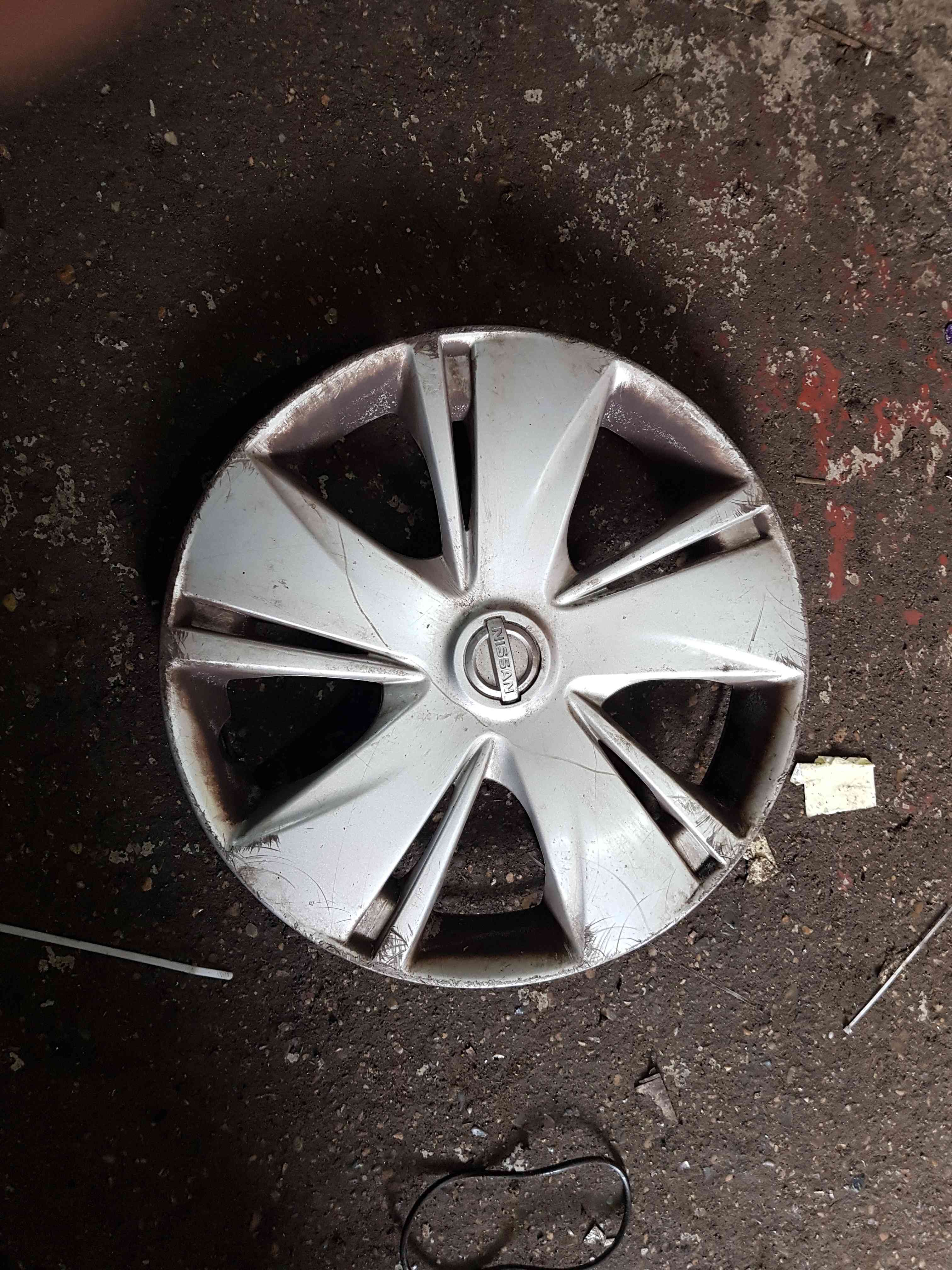 Thumb 2 Nissan Micra K13 2010-2017 14inch Wheel Trim  HUB Cap 403153Hn0b 3/5