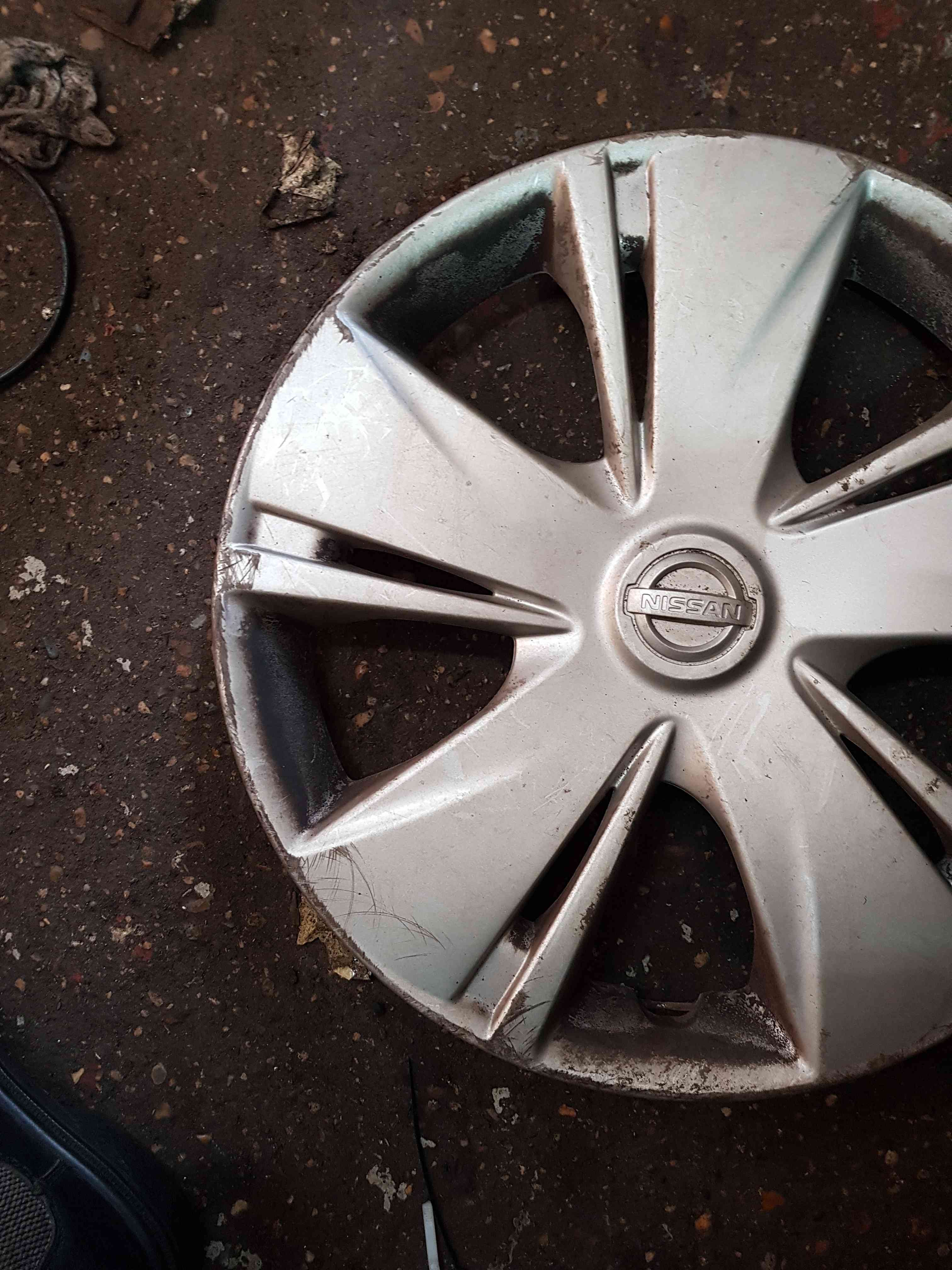 Thumb 2 Nissan Micra K13 2010-2017 14inch Wheel Trim  HUB Cap 403153Hn0b 3/5