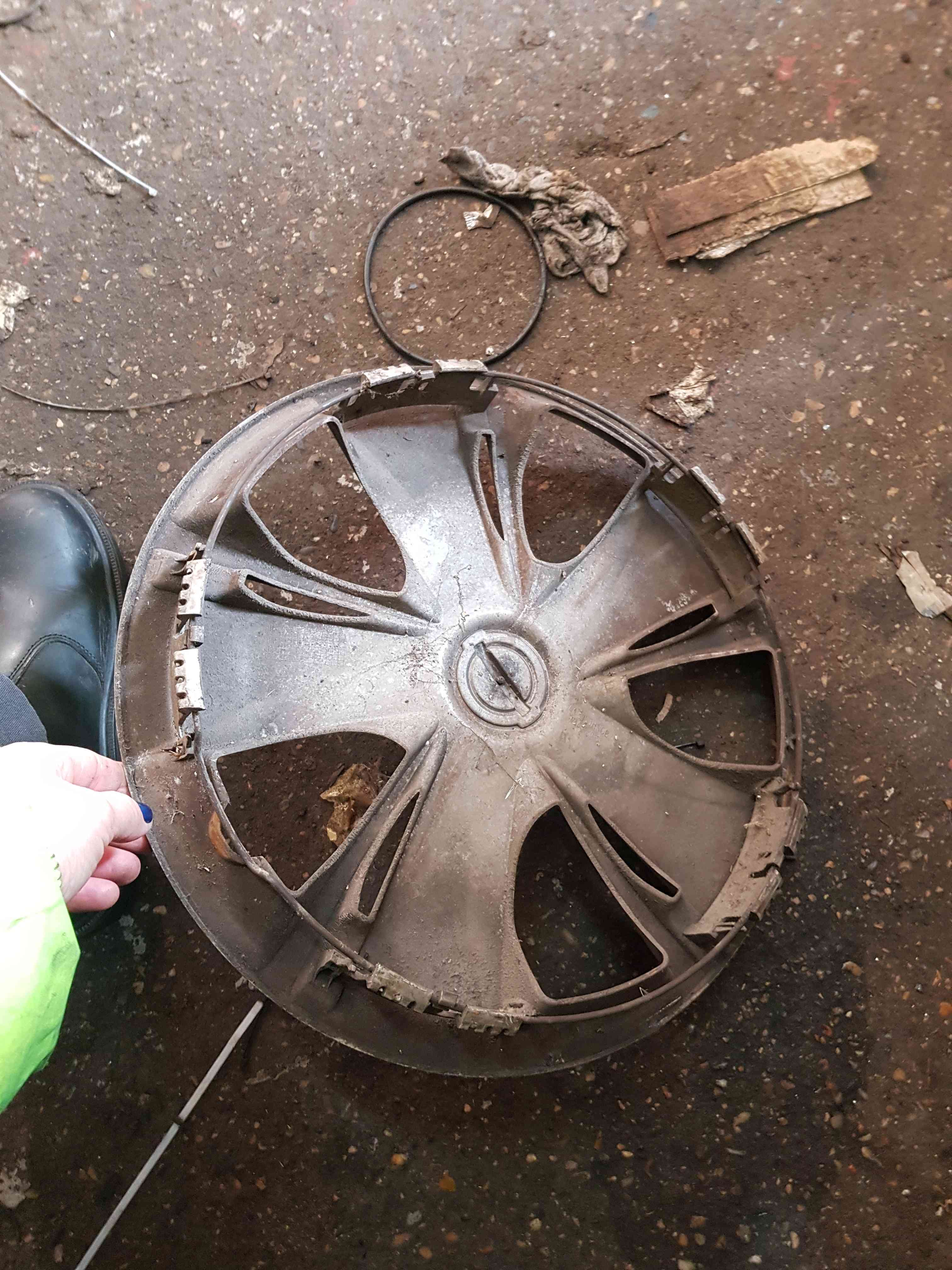 Thumb 4 Nissan Micra K13 2010-2017 14inch Wheel Trim  HUB Cap 403153Hn0b 3/5