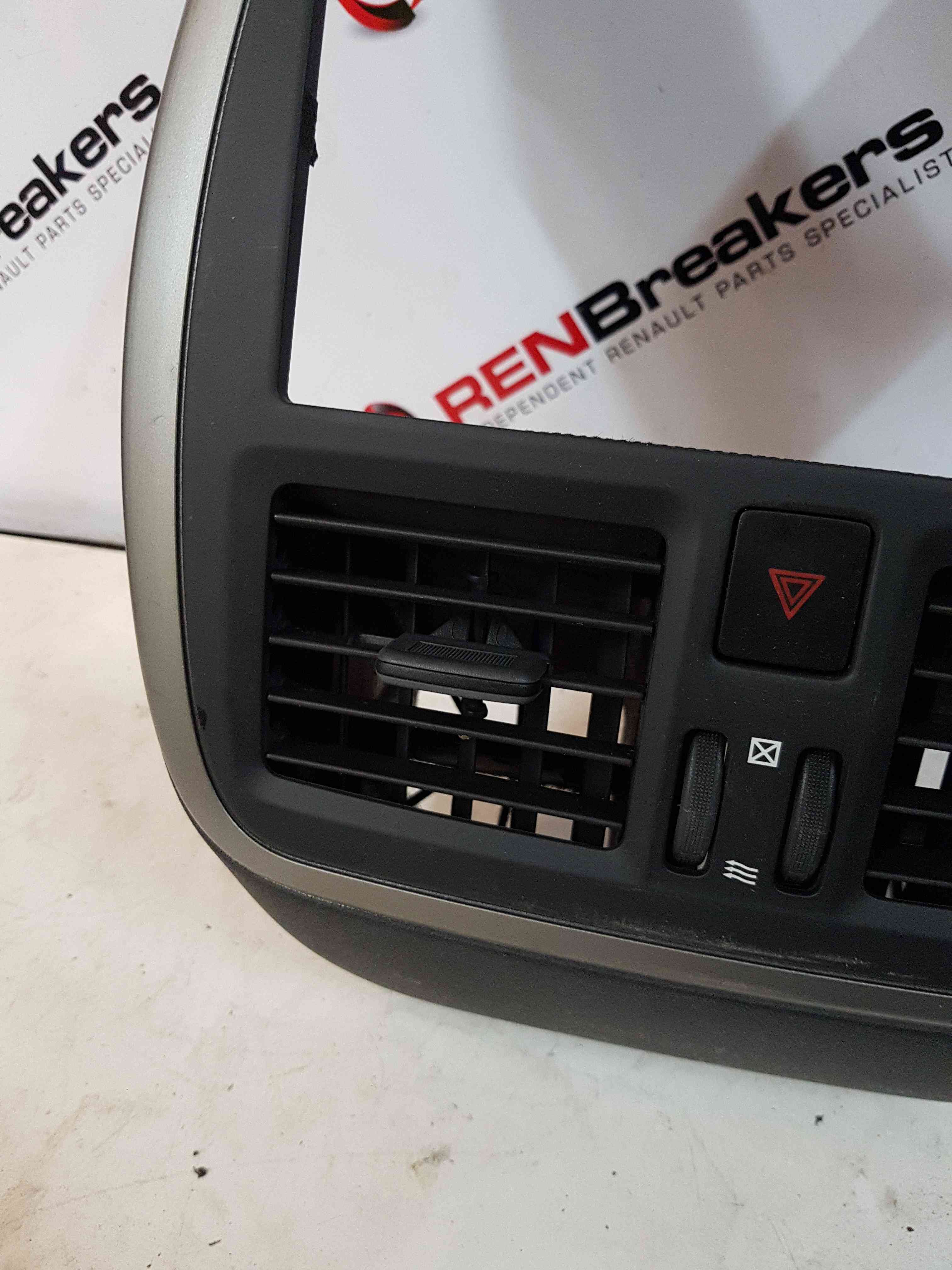 Thumb 3 Nissan Micra K13 2010-2017 Centre Heater Vents Trim