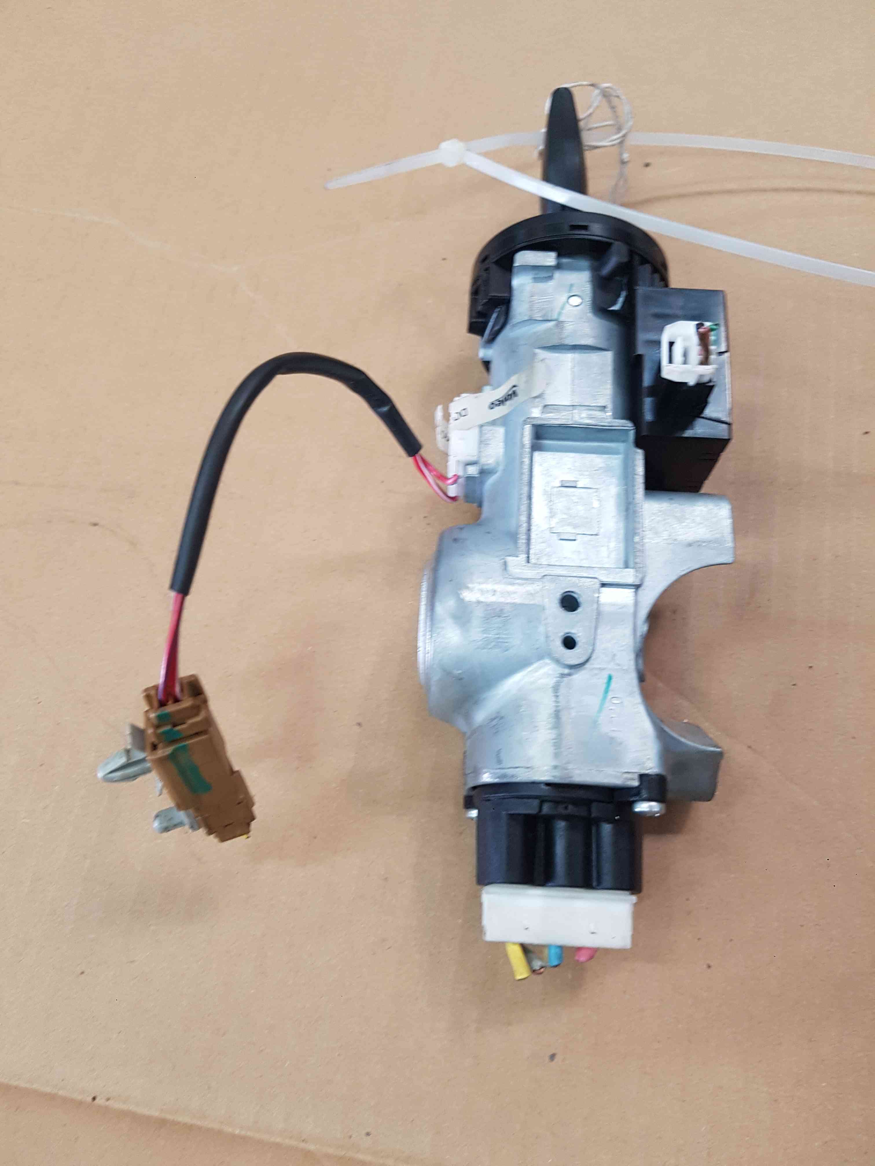 Thumb 2 Nissan Micra K13 2010-2017 Ignition Barrel + KEY 28590C9968