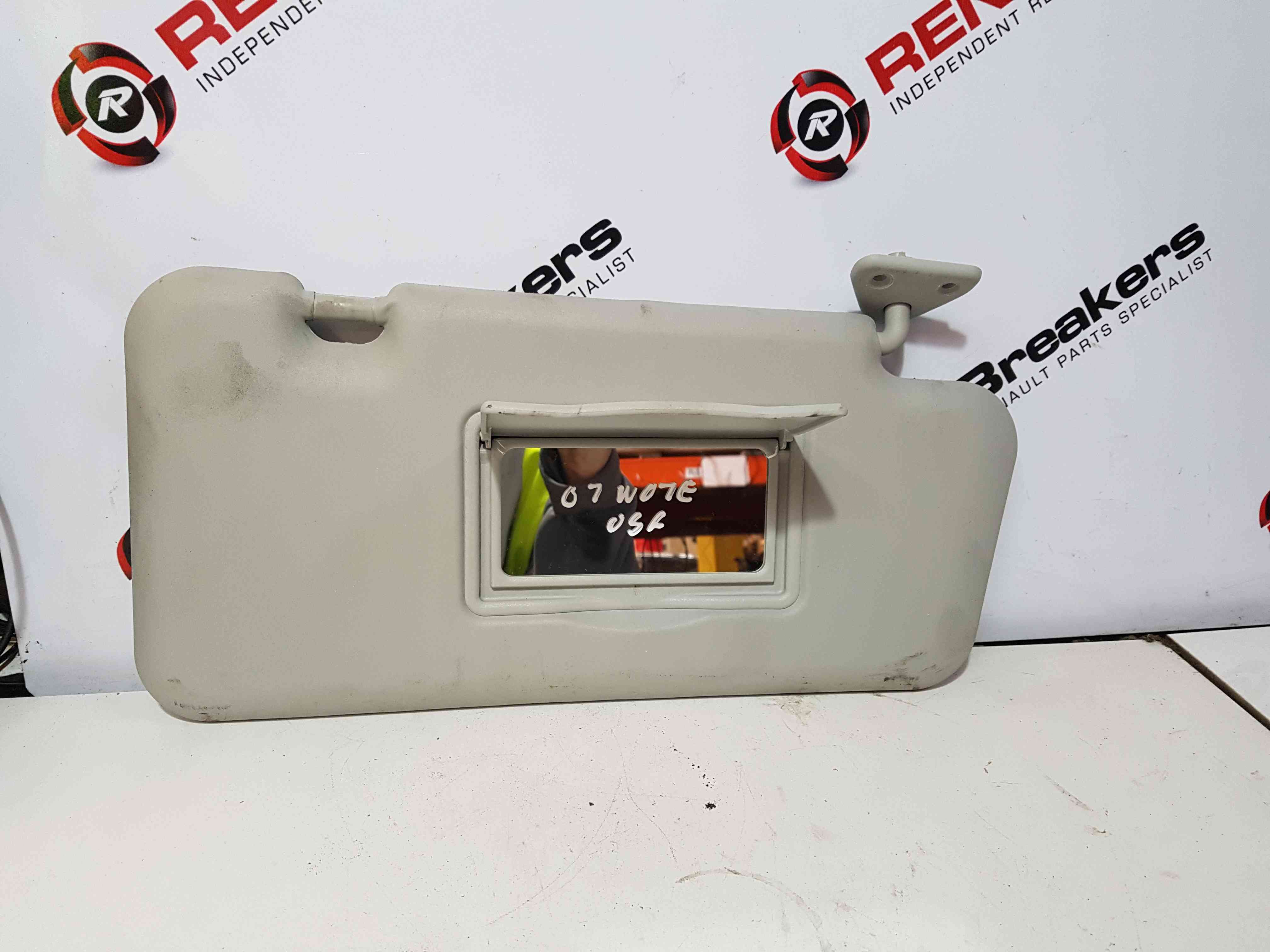 Thumb 3 Nissan Micra Note K12 2002-2010 Driver OSF Front SUN Visor